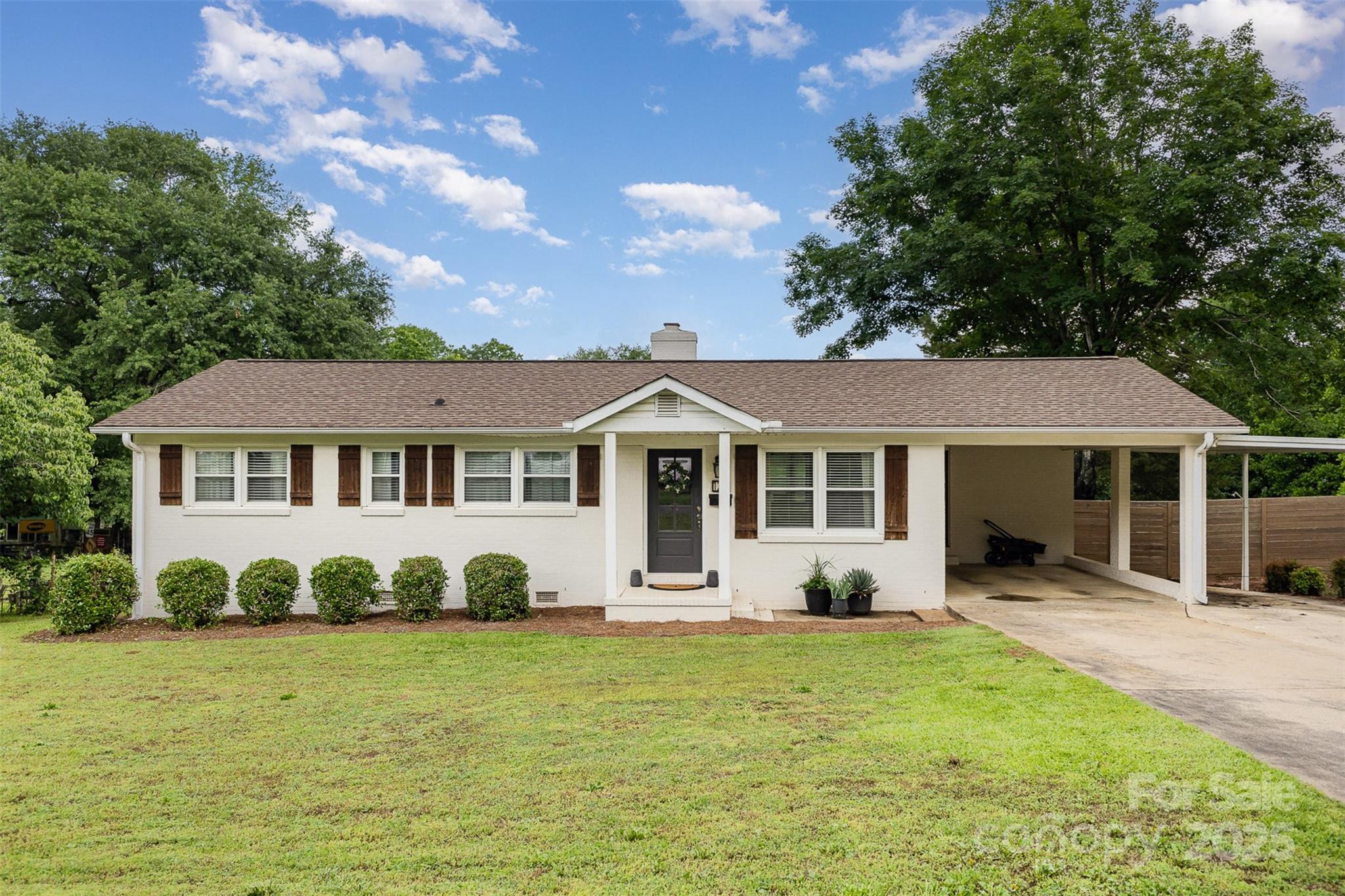 127 Leonidas Street Property Photo
