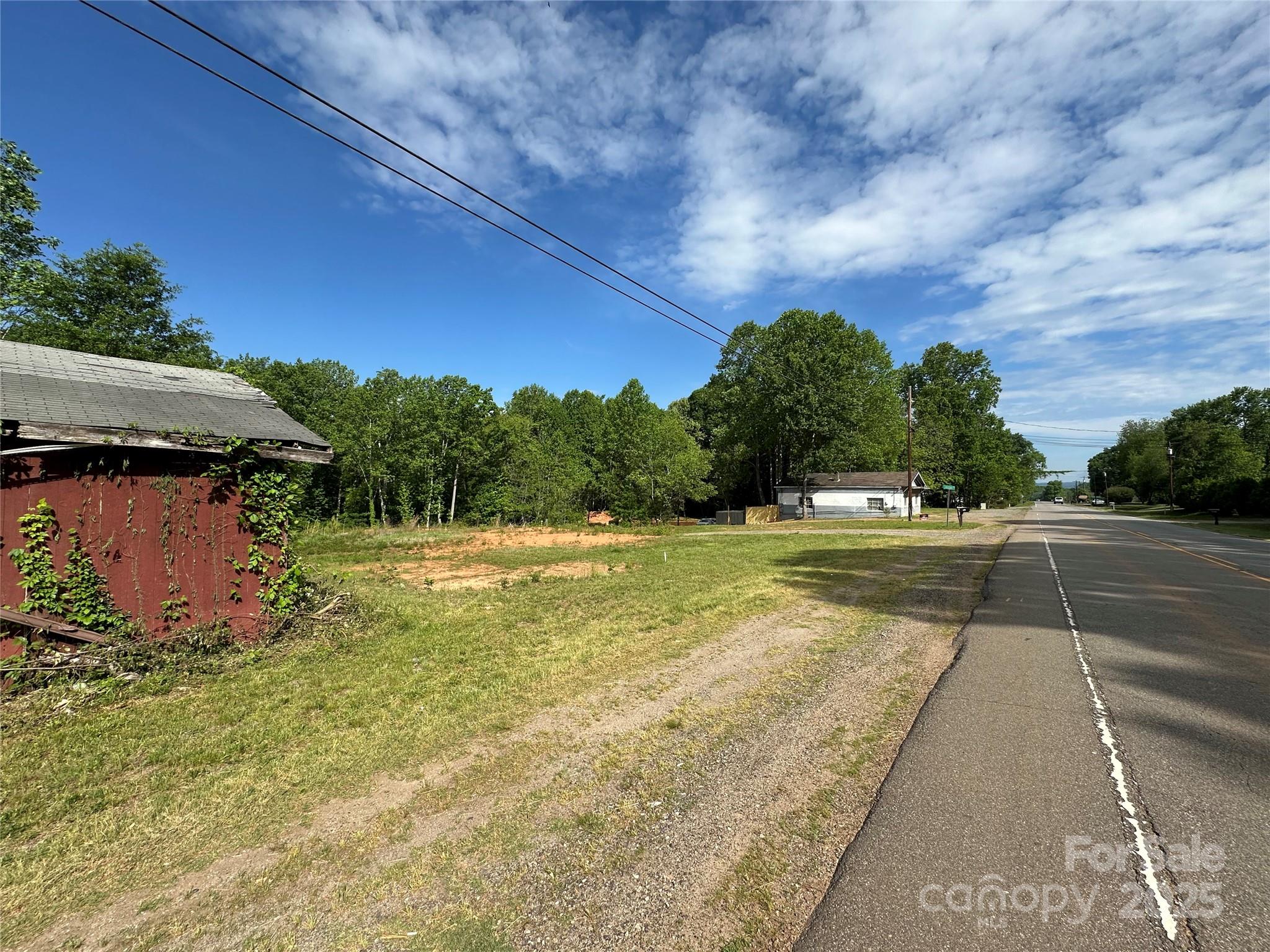 3027 Wilkesboro Highway Property Photo 5