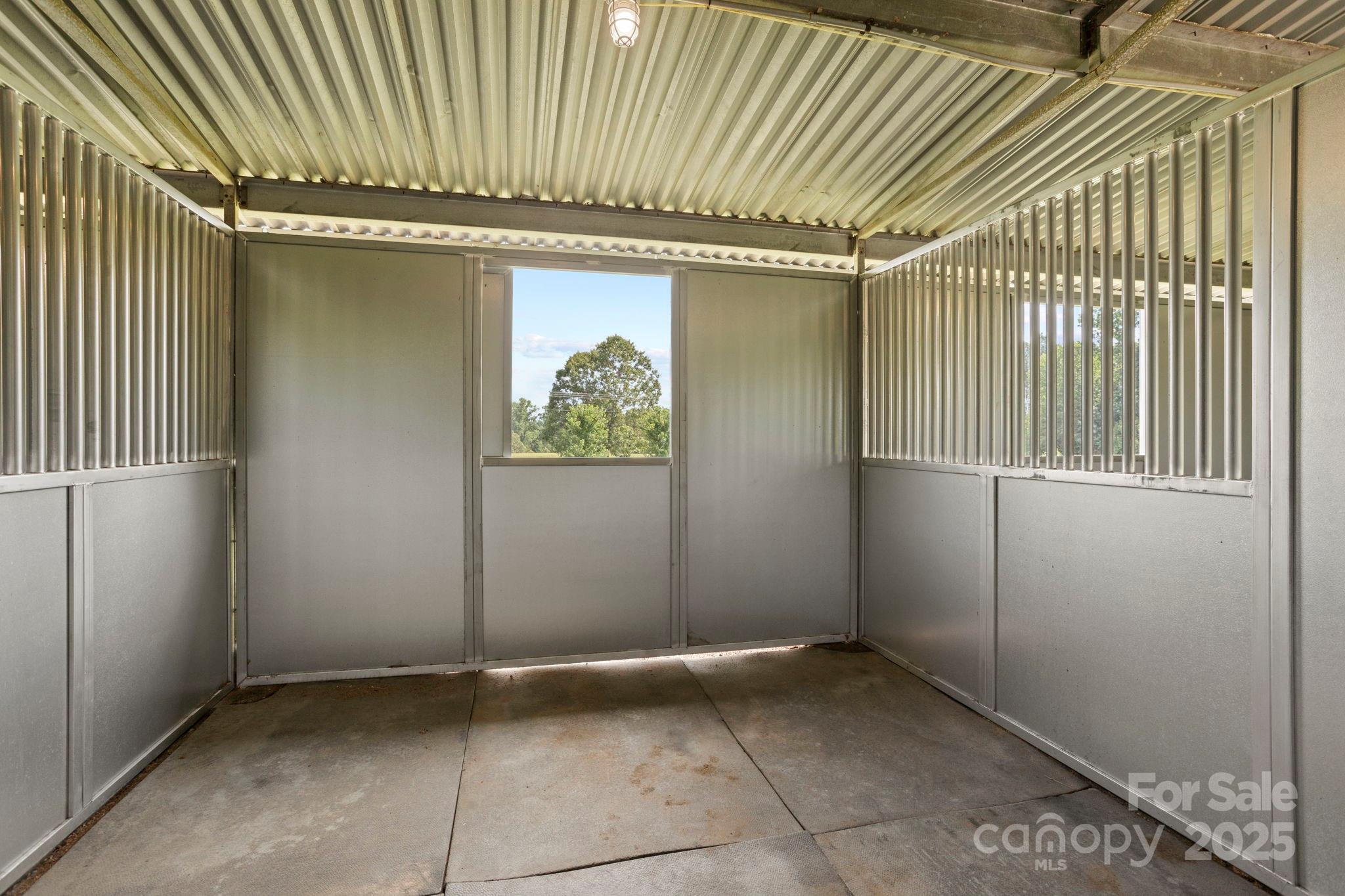 1896 Green Creek Drive Property Photo 8