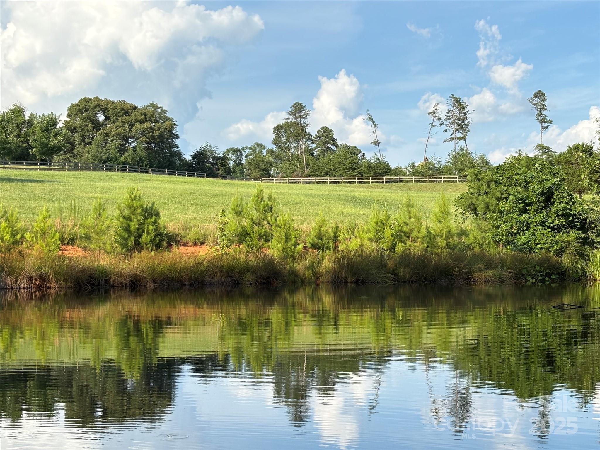 1896 Green Creek Drive Property Photo 16