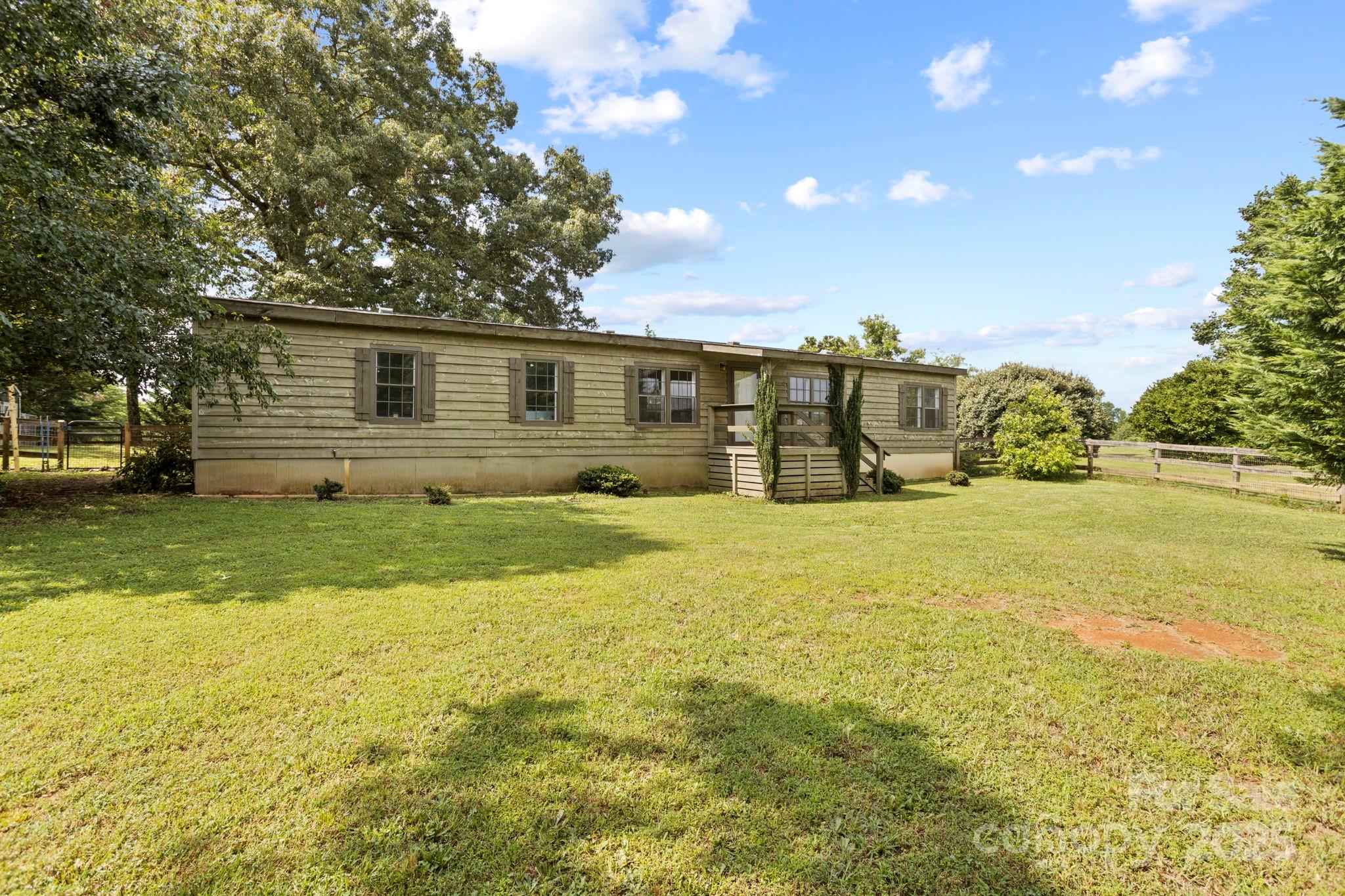 1896 Green Creek Drive Property Photo 21