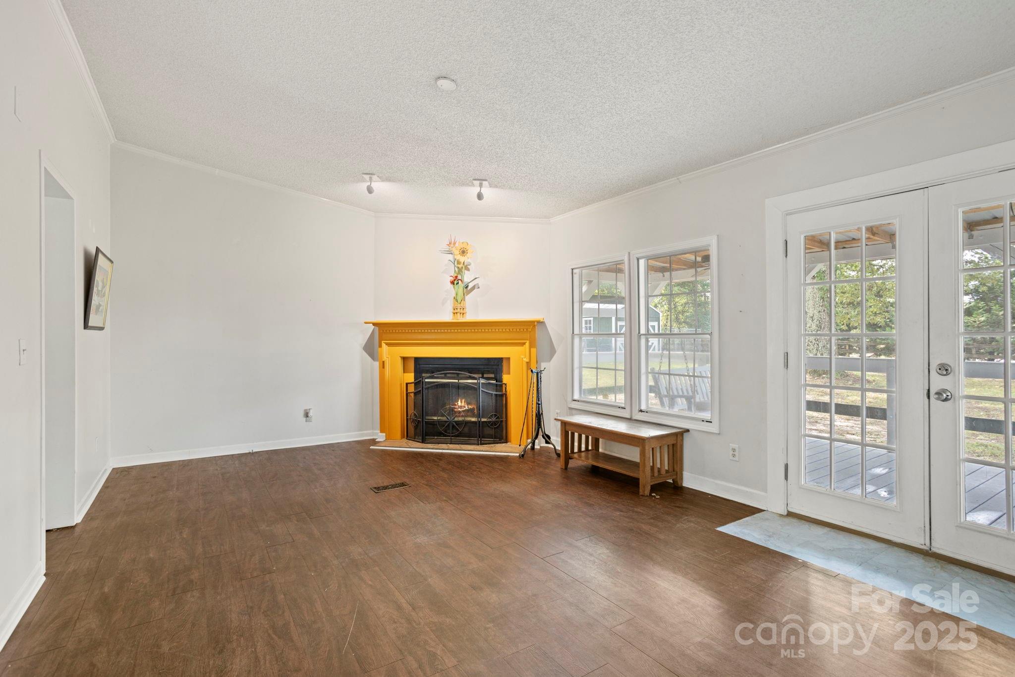 1896 Green Creek Drive Property Photo 28