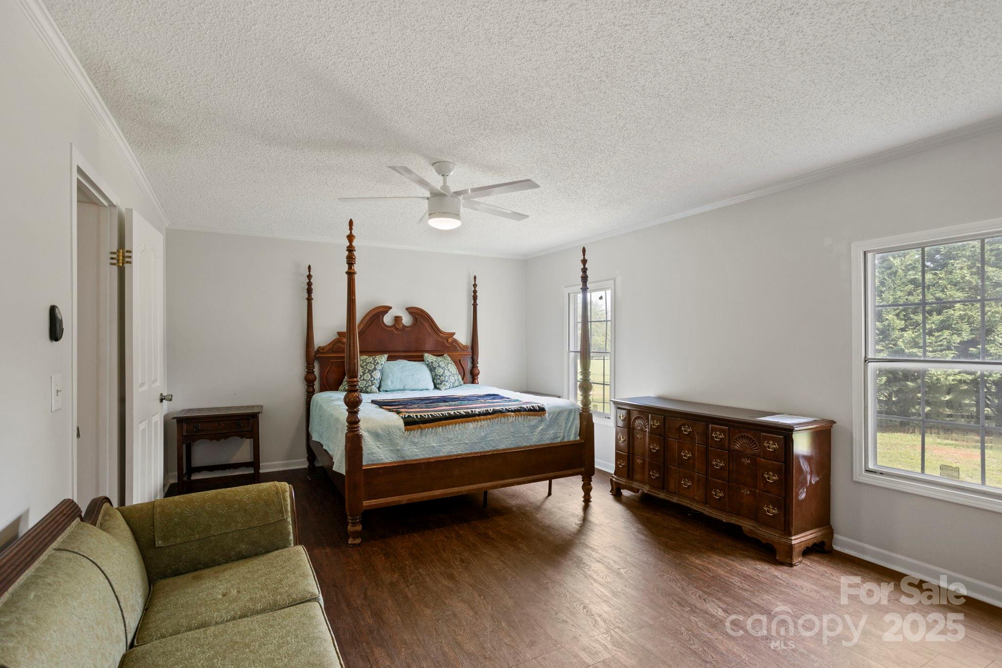 1896 Green Creek Drive Property Photo 29