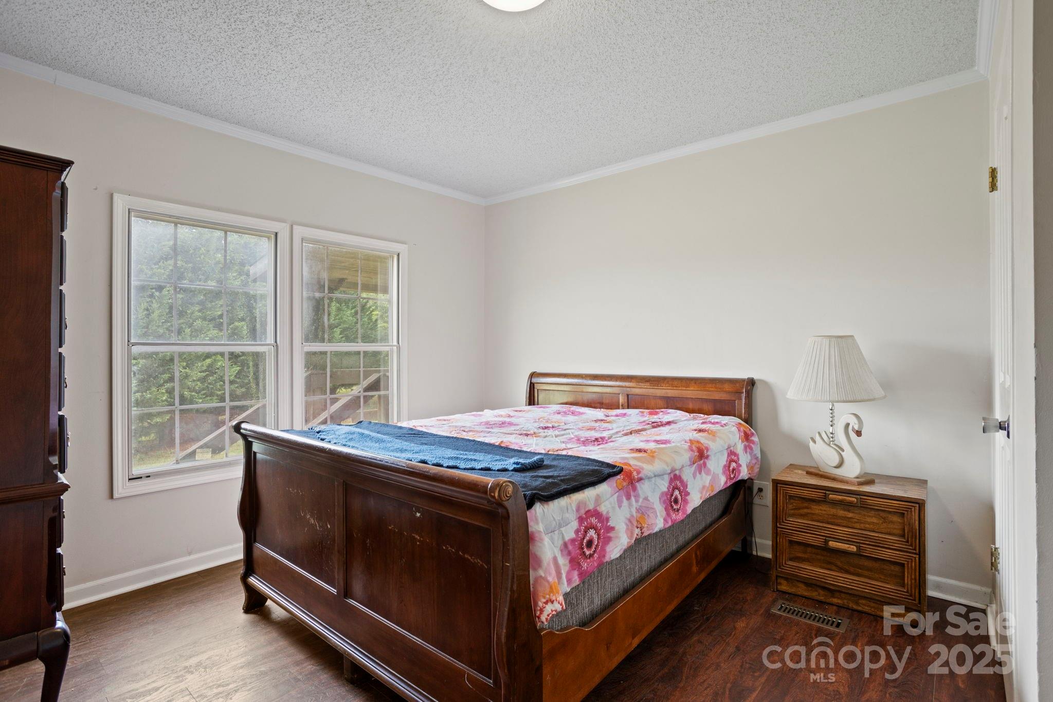 1896 Green Creek Drive Property Photo 30