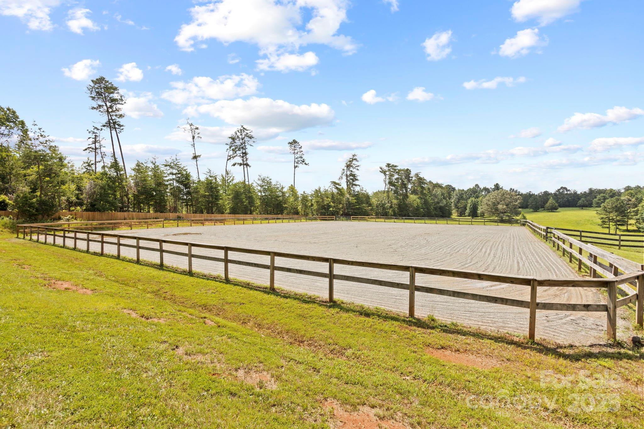 1896 Green Creek Drive Property Photo 34