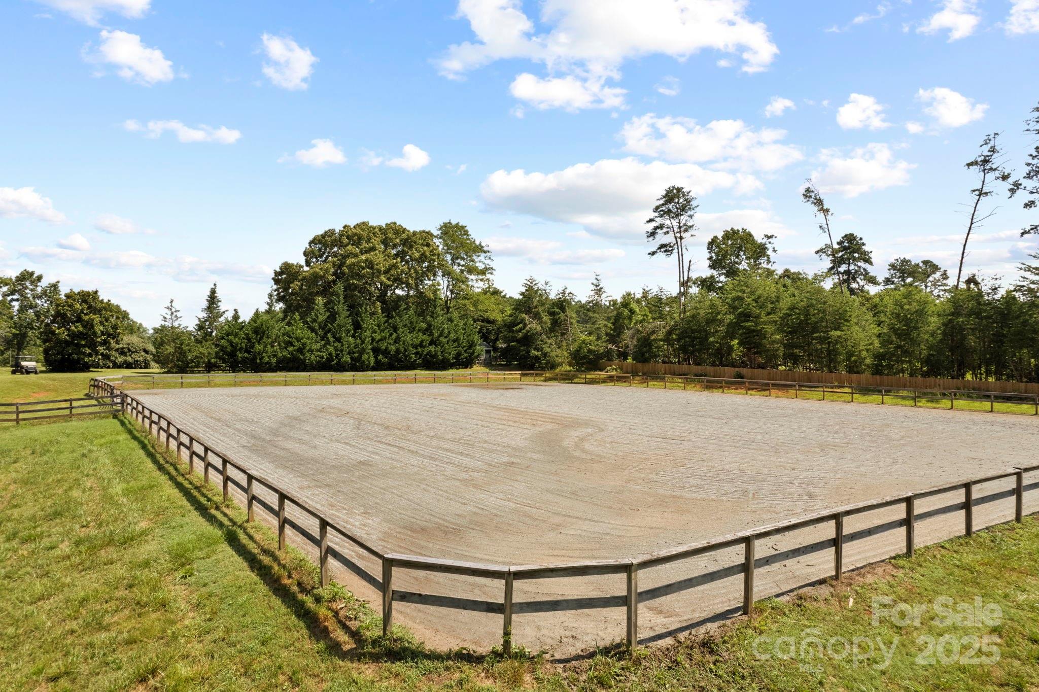 1896 Green Creek Drive Property Photo 35