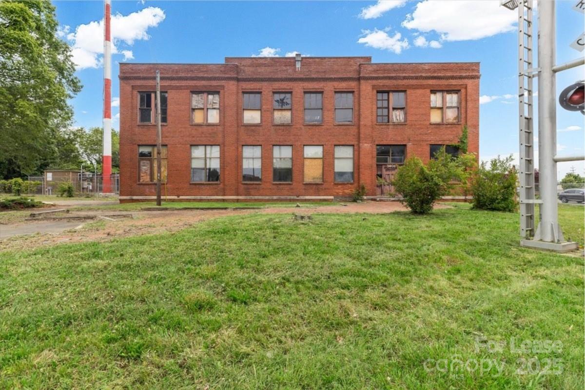 3401 Indiana Avenue Property Photo 1