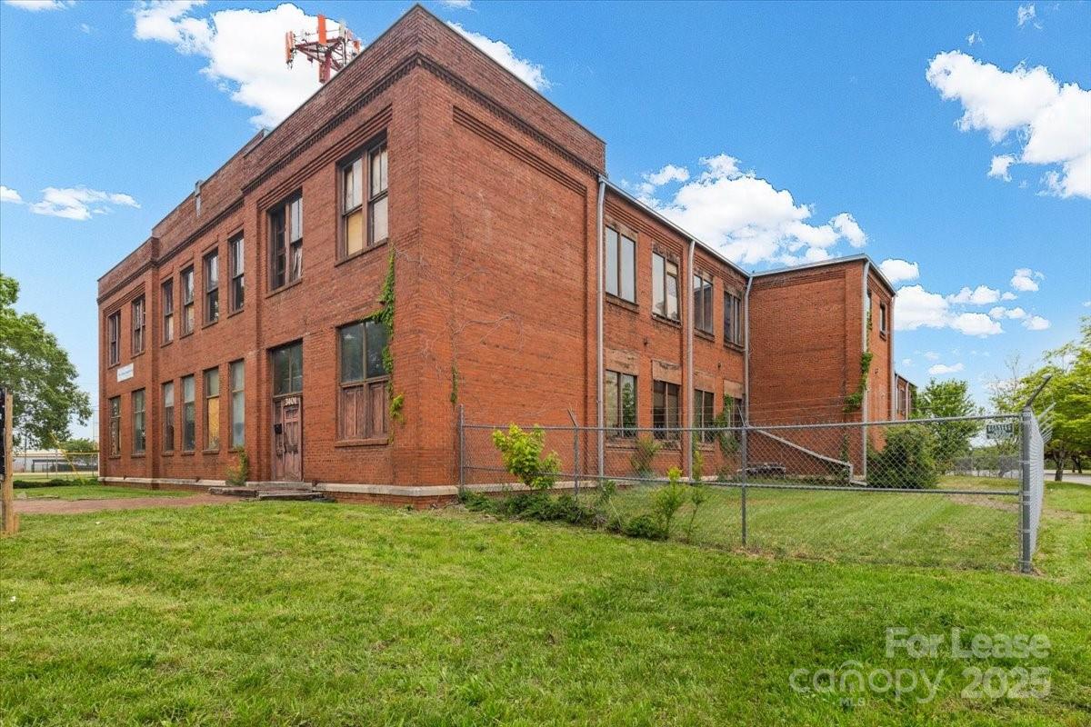 3401 Indiana Avenue Property Photo 3