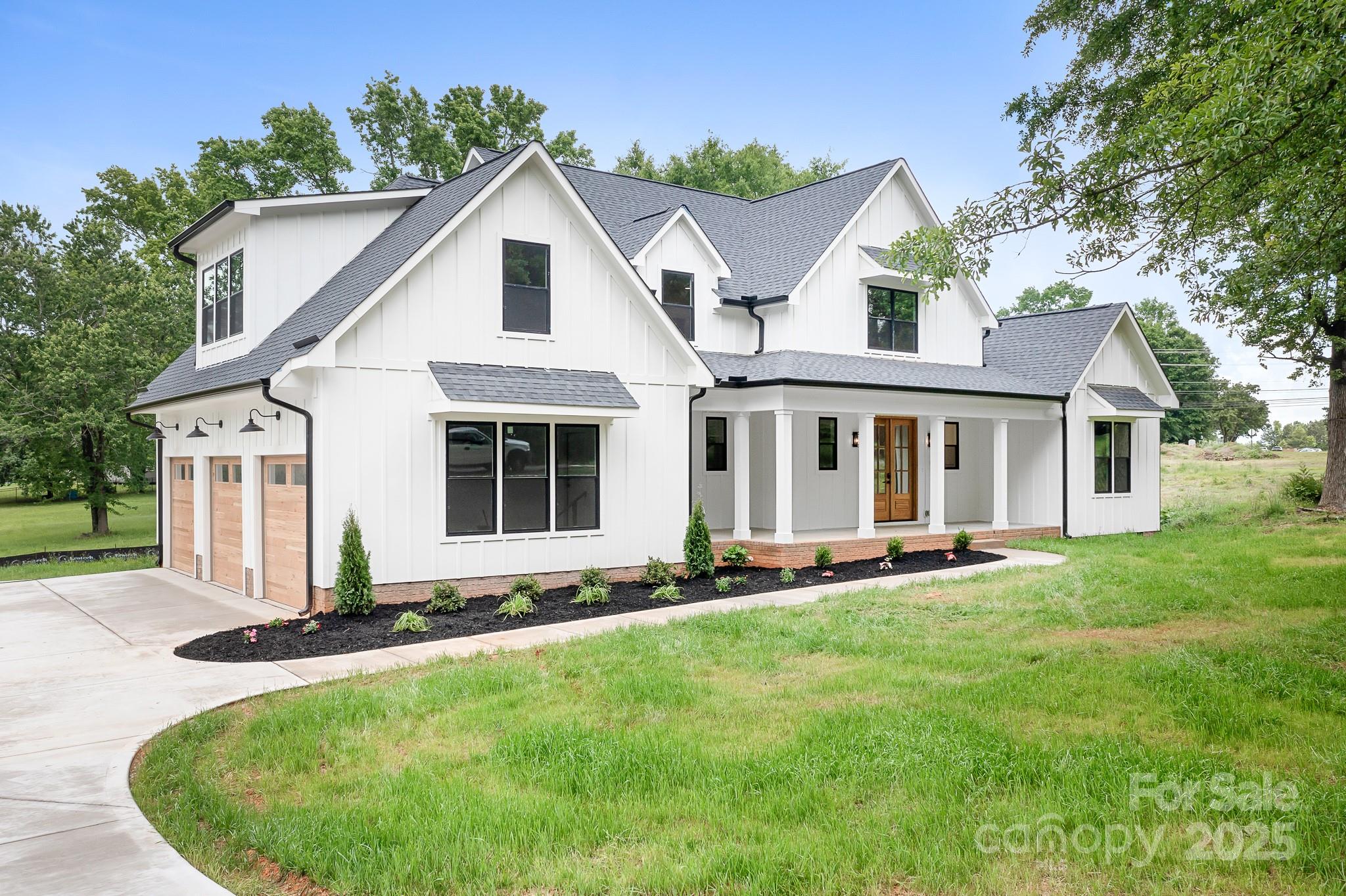 104 Arbor Drive Property Photo