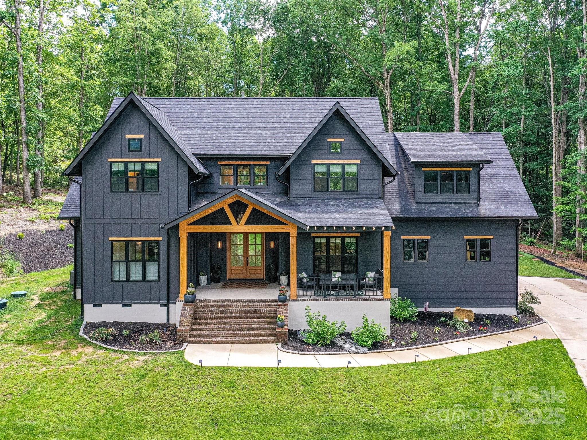 167 Greenbay Road Property Photo
