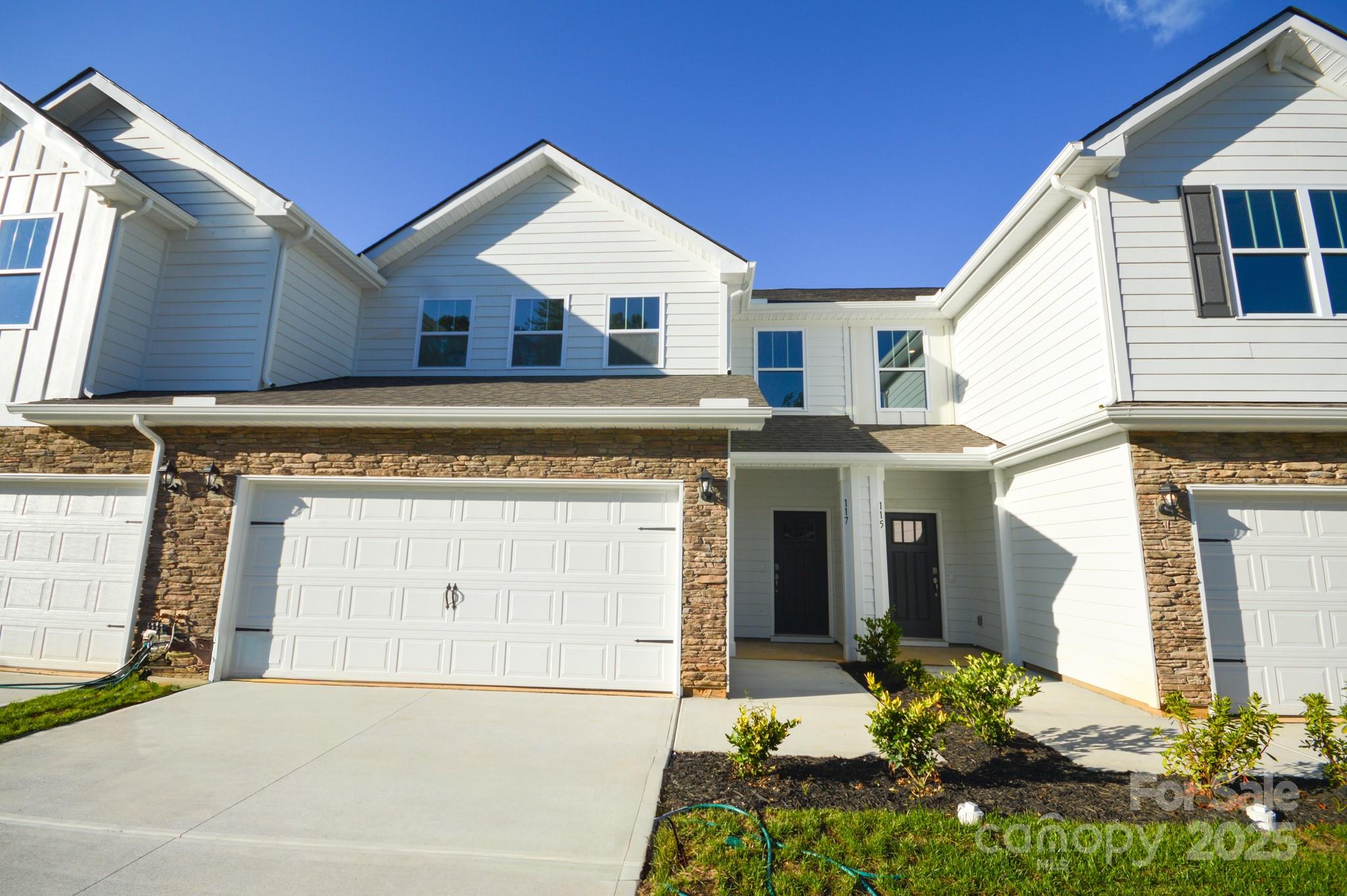 117 Sugg Trail Property Photo 1