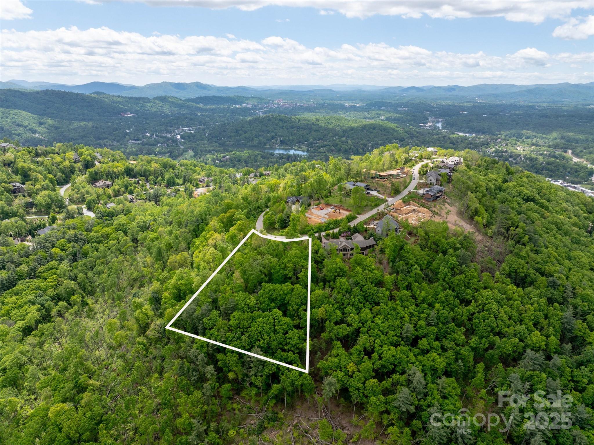 124 Summit Tower Circle Property Photo 11