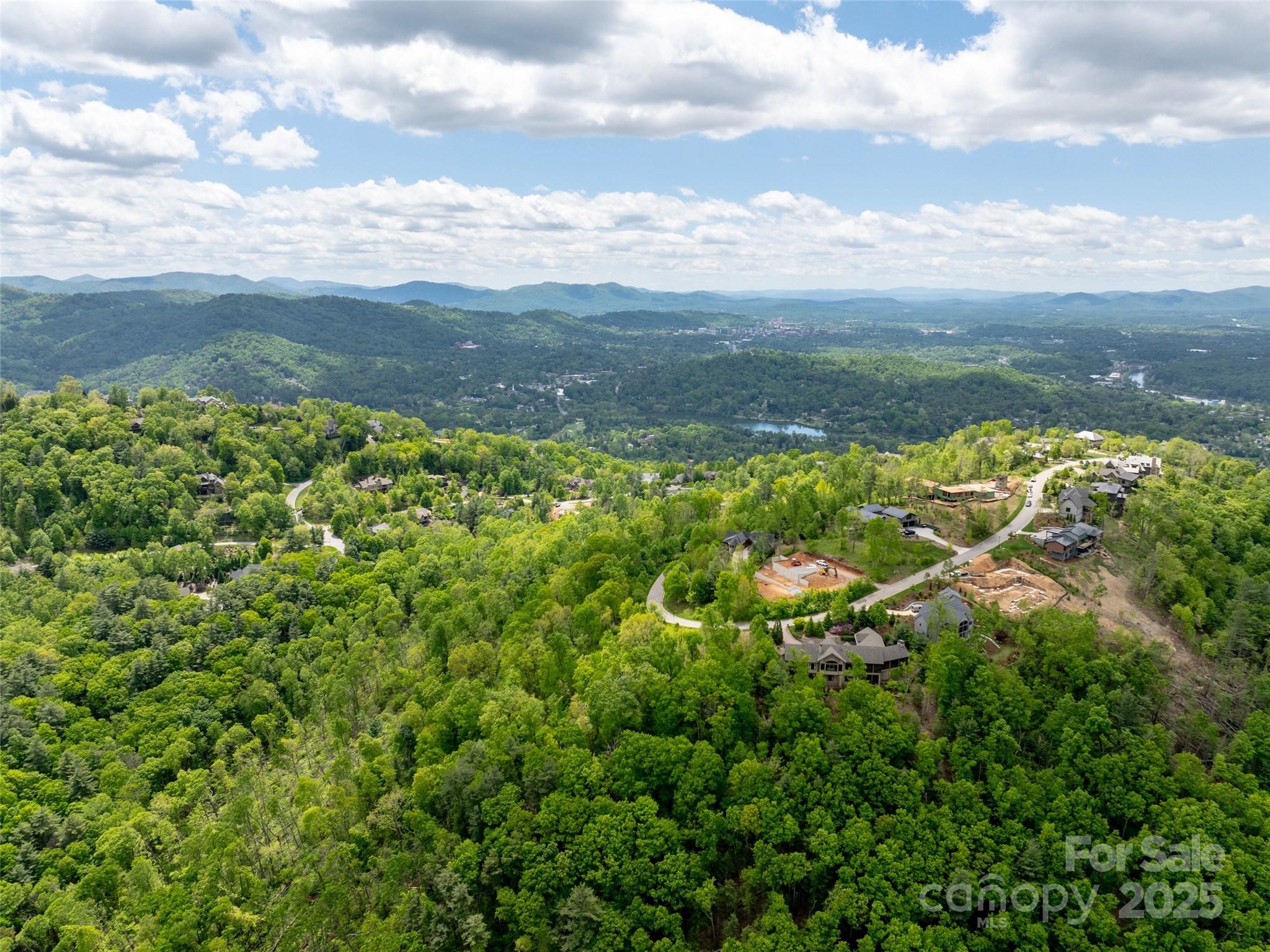 124 Summit Tower Circle Property Photo 16