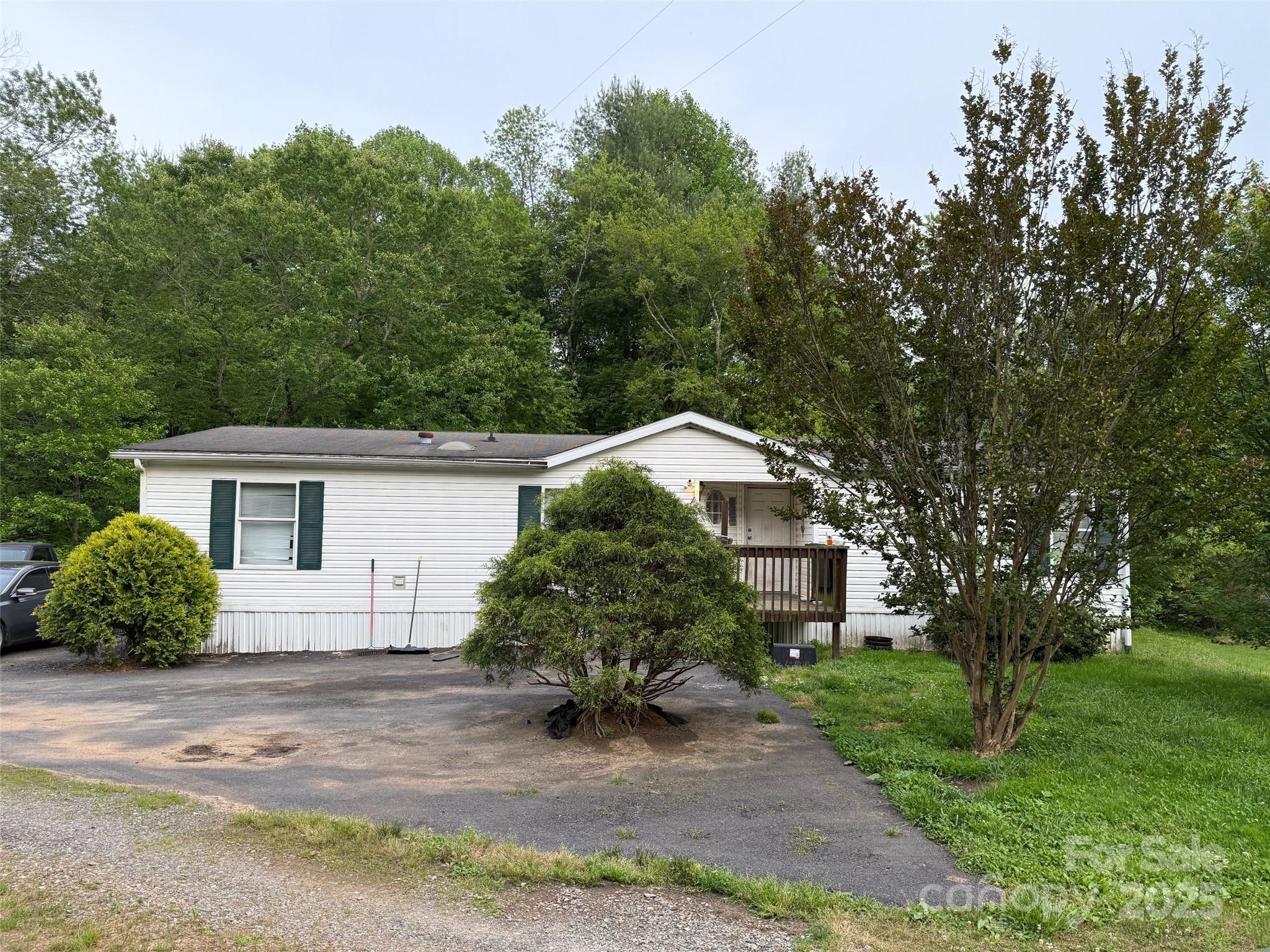 616/620 Pole Miller Extension Property Photo