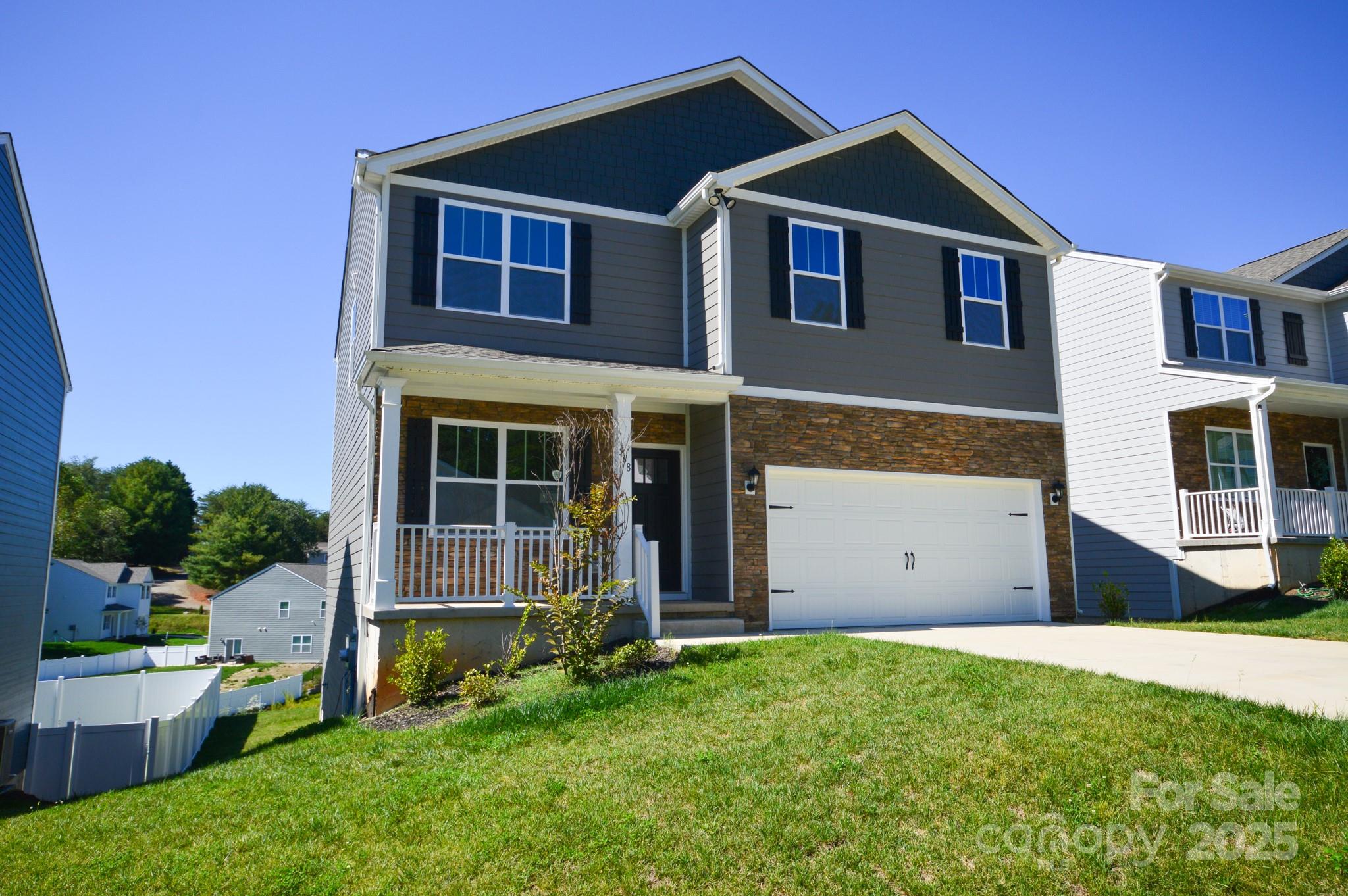 568 Country Oak Drive Property Photo 1