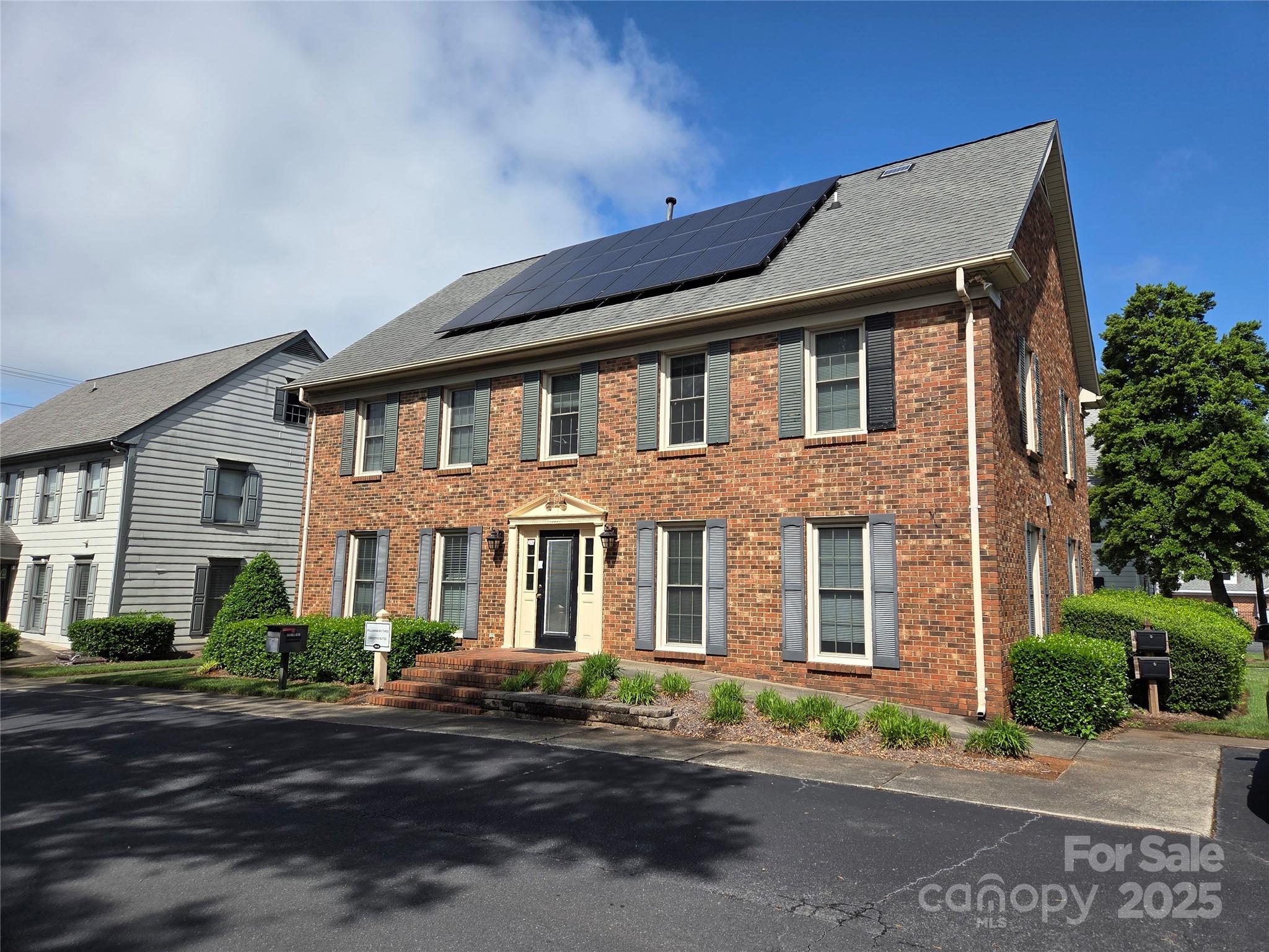 5513 Monroe Road Property Photo 4