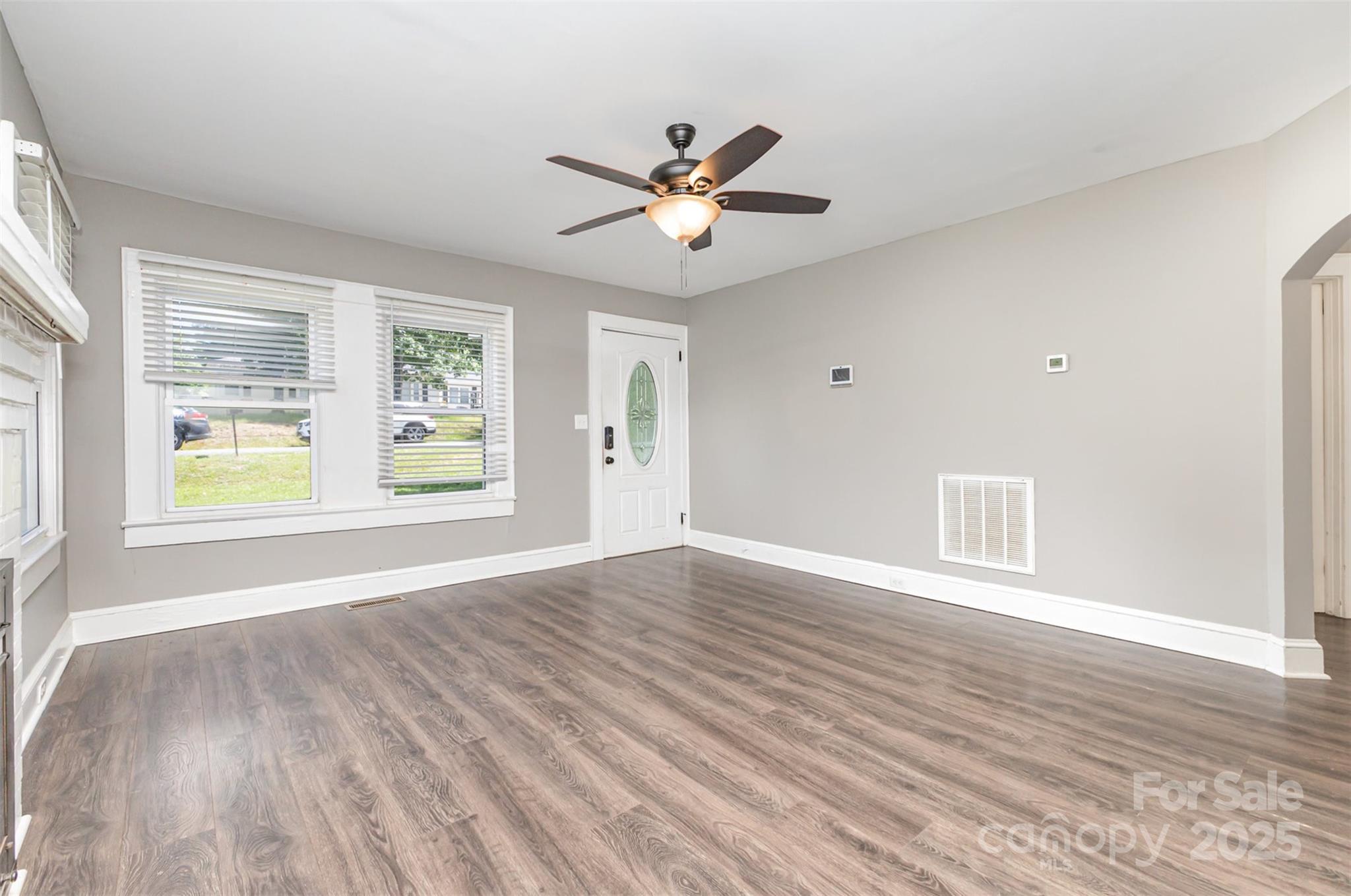 1103 Oklahoma Street Property Photo 4