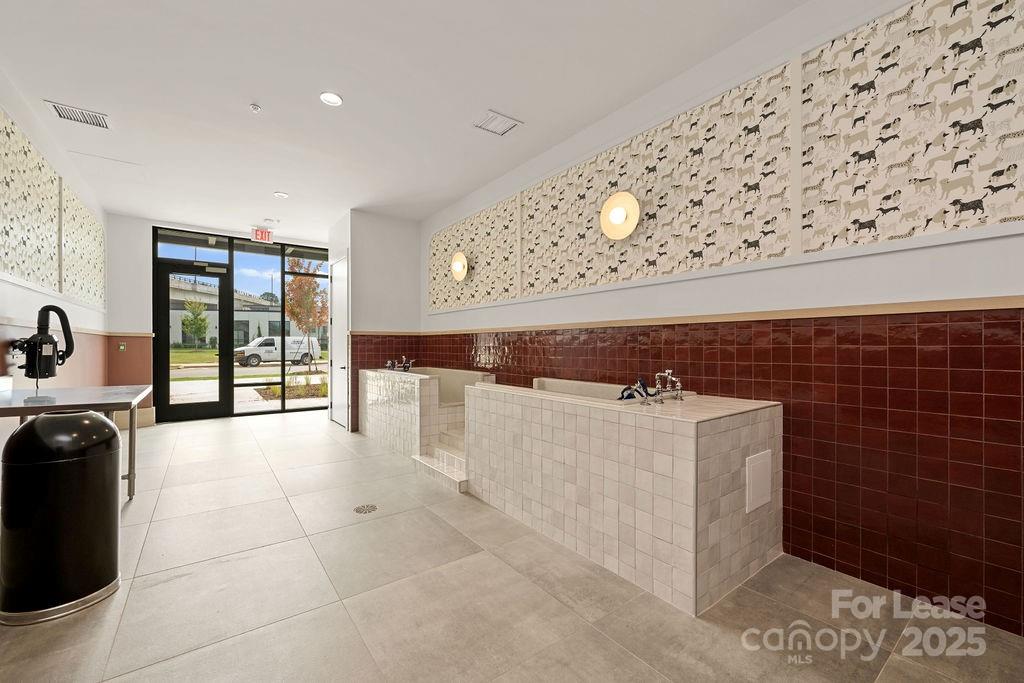 4101 Raleigh Street B1 Property Photo 3