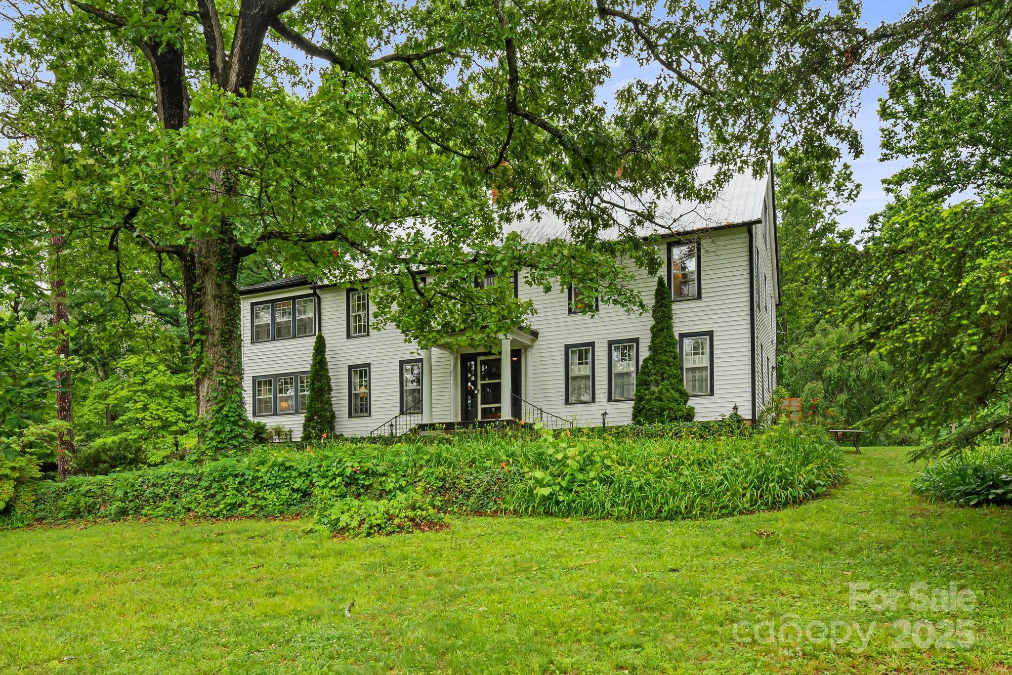 1186 Old Us 70 Highway Property Photo 5
