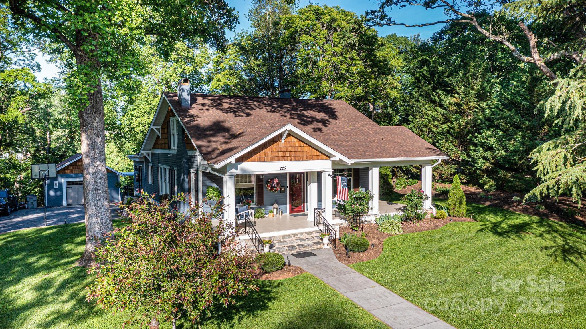 225 Rectory Hill Place Property Photo 1