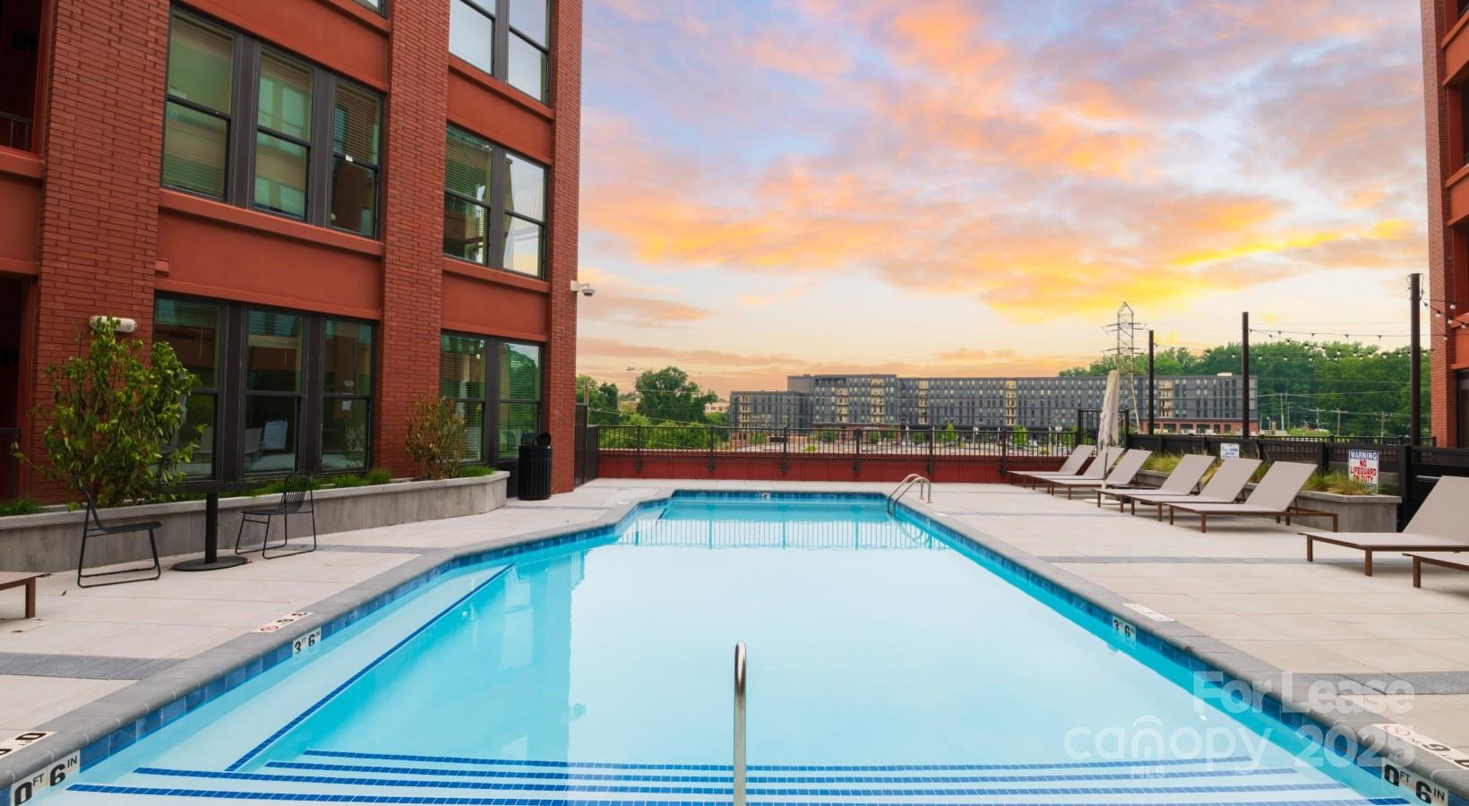 300 E 36th Street C1 Property Photo 3