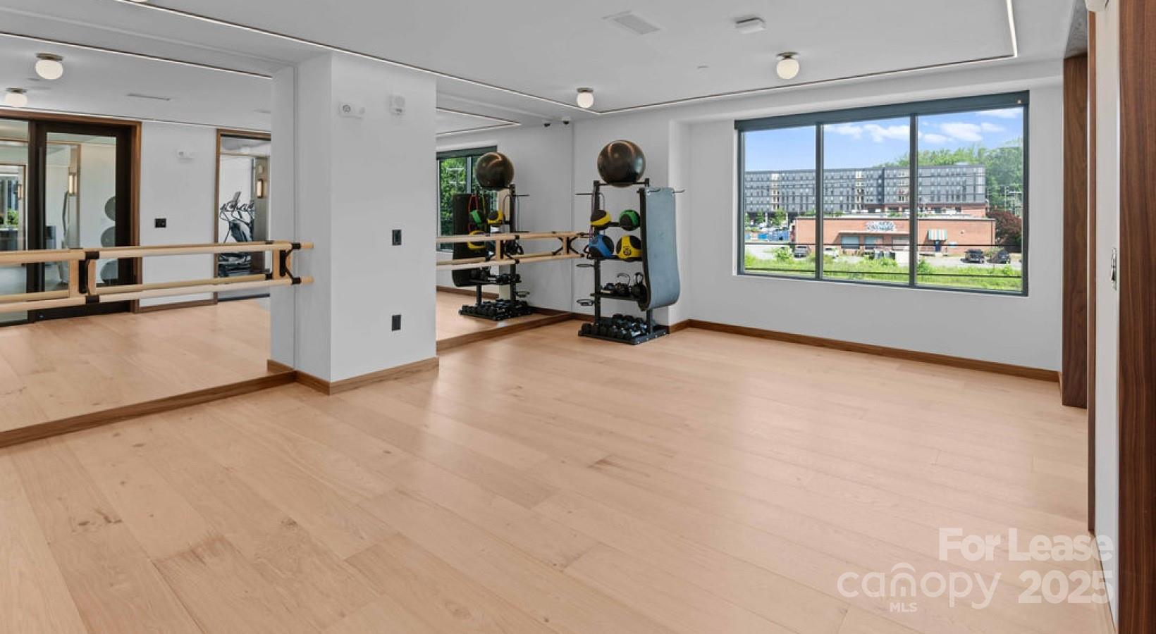 300 E 36th Street C1 Property Photo 21