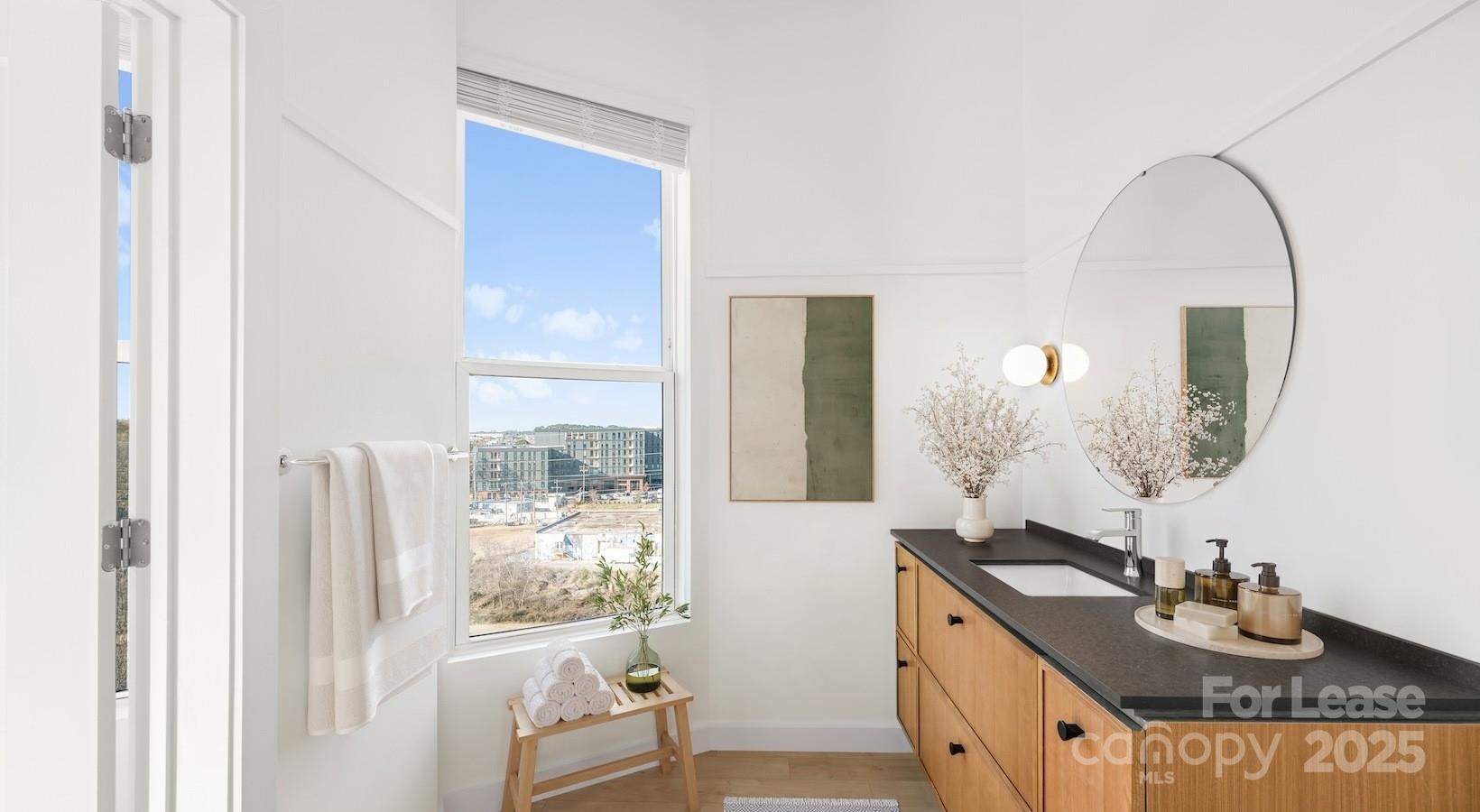 300 E 36th Street C1 Property Photo 25