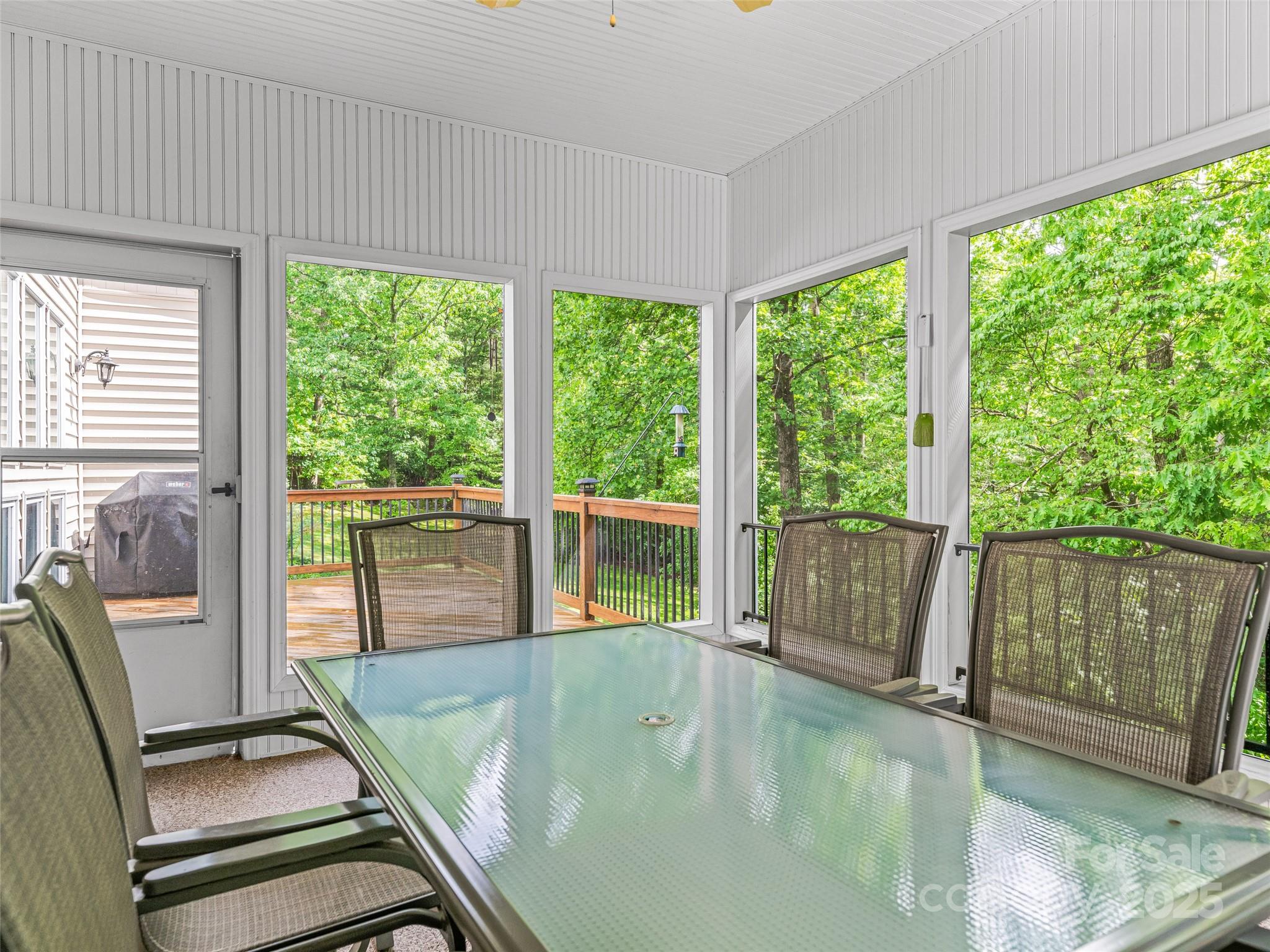 138 Bridlewood Trail Property Photo 18