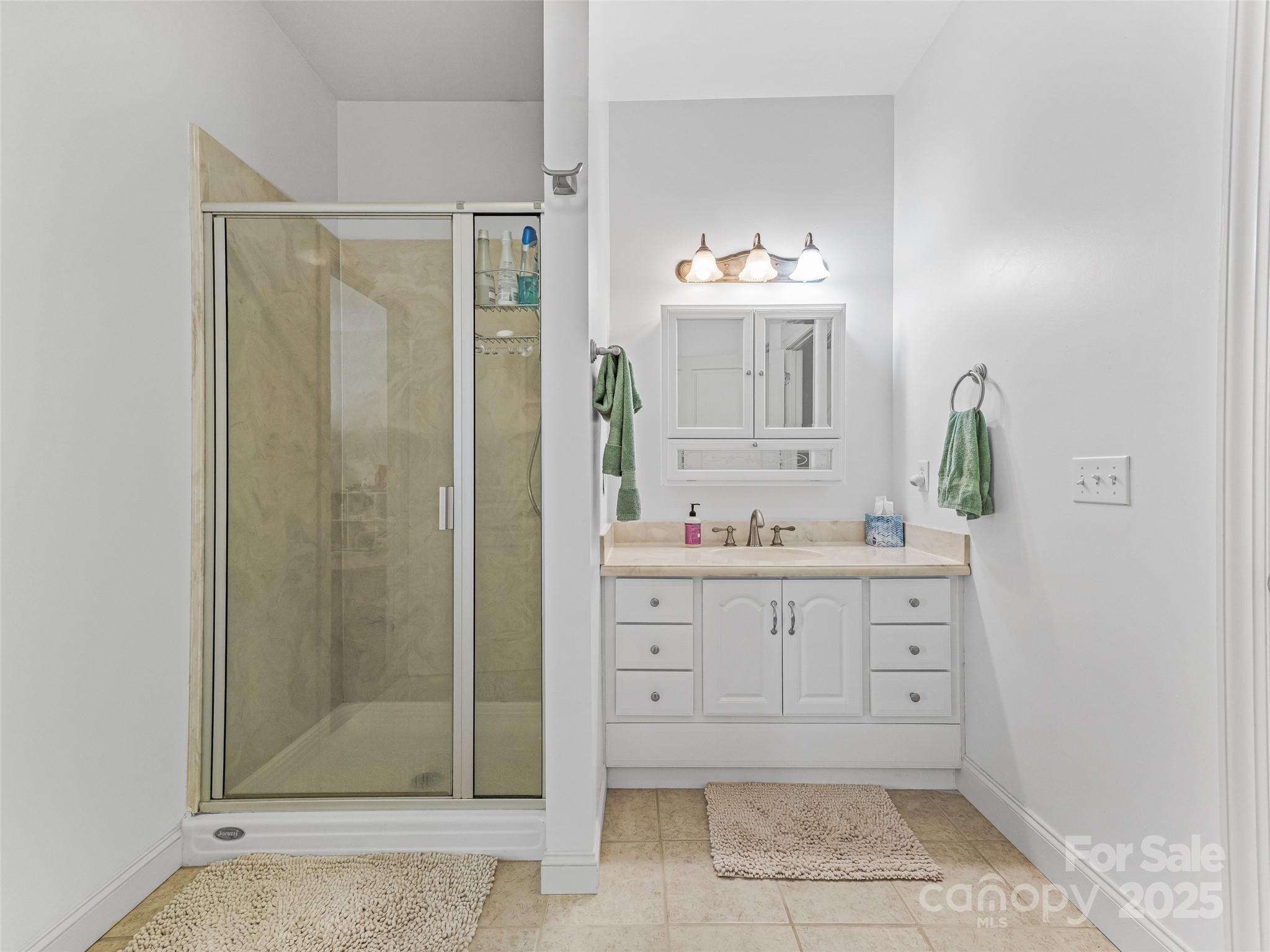 138 Bridlewood Trail Property Photo 28