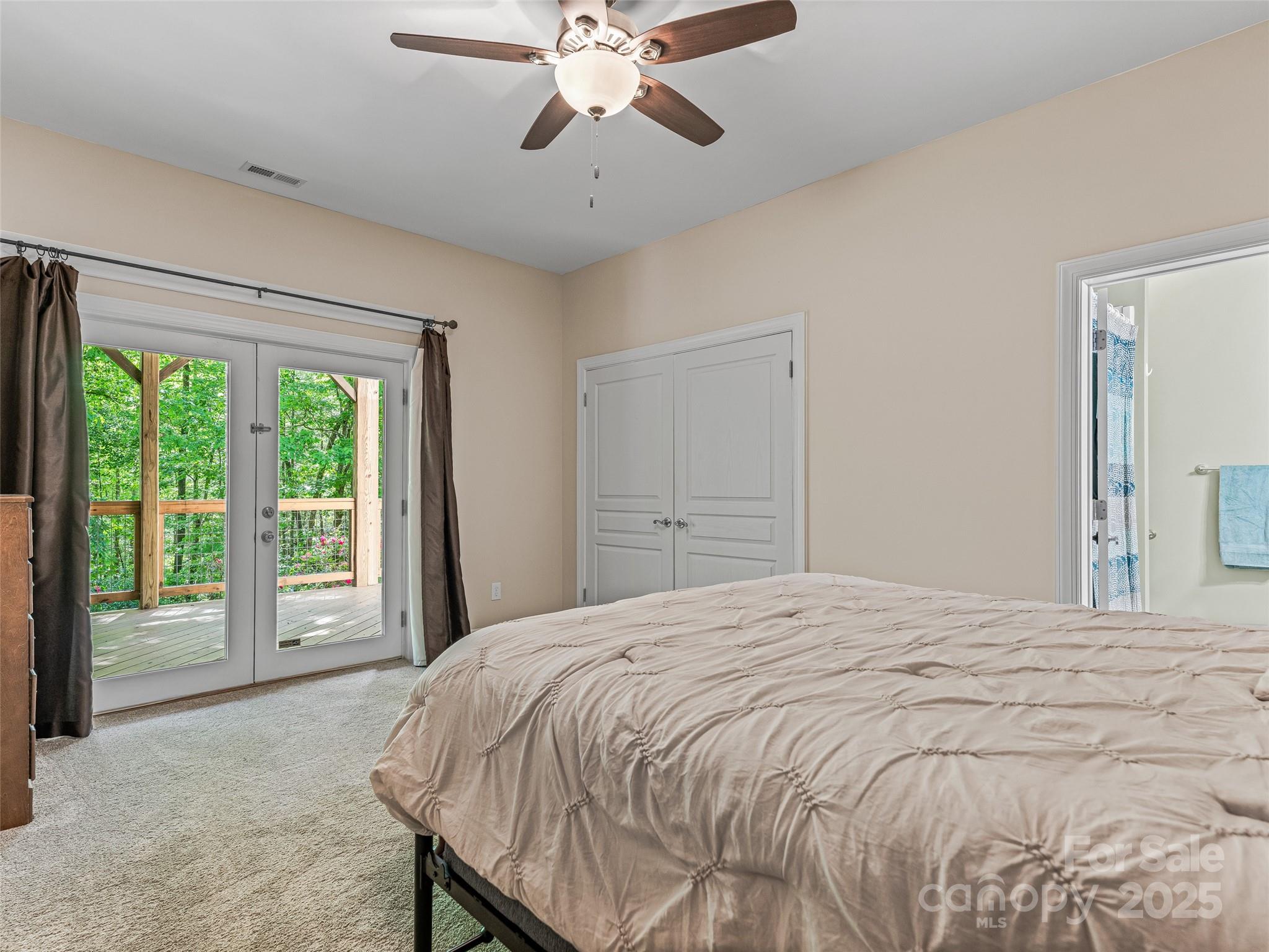 138 Bridlewood Trail Property Photo 35