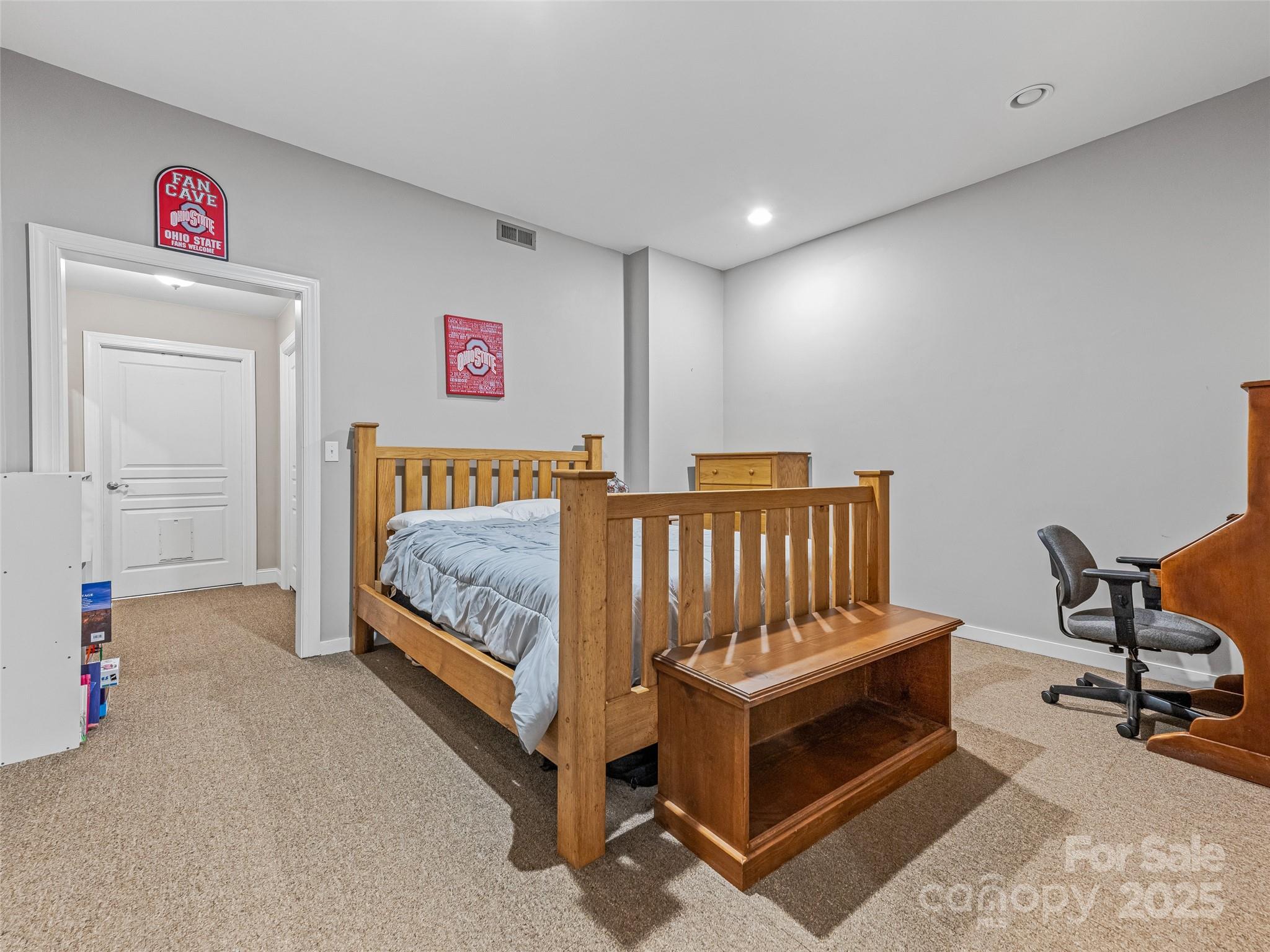 138 Bridlewood Trail Property Photo 39