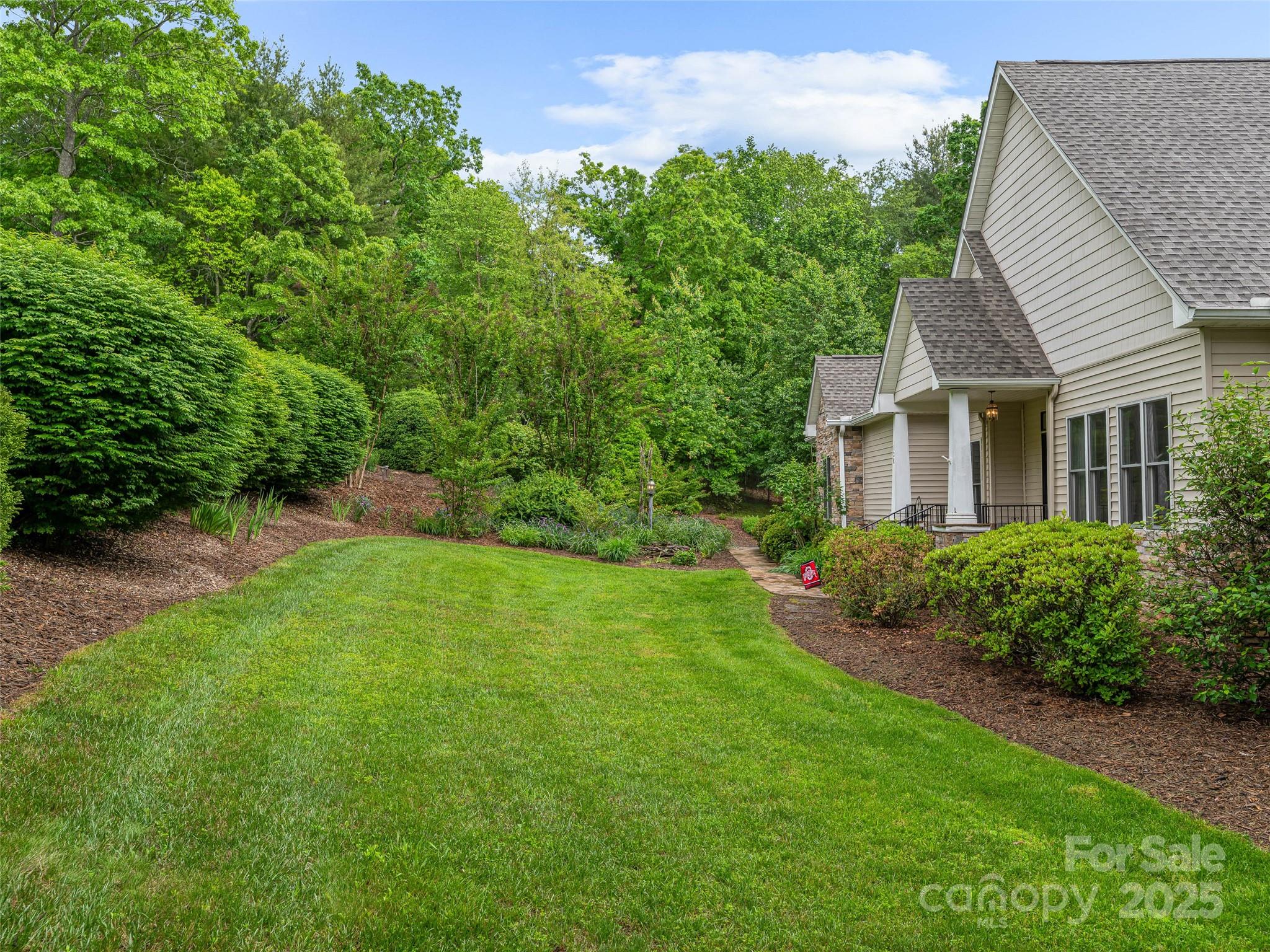 138 Bridlewood Trail Property Photo 45