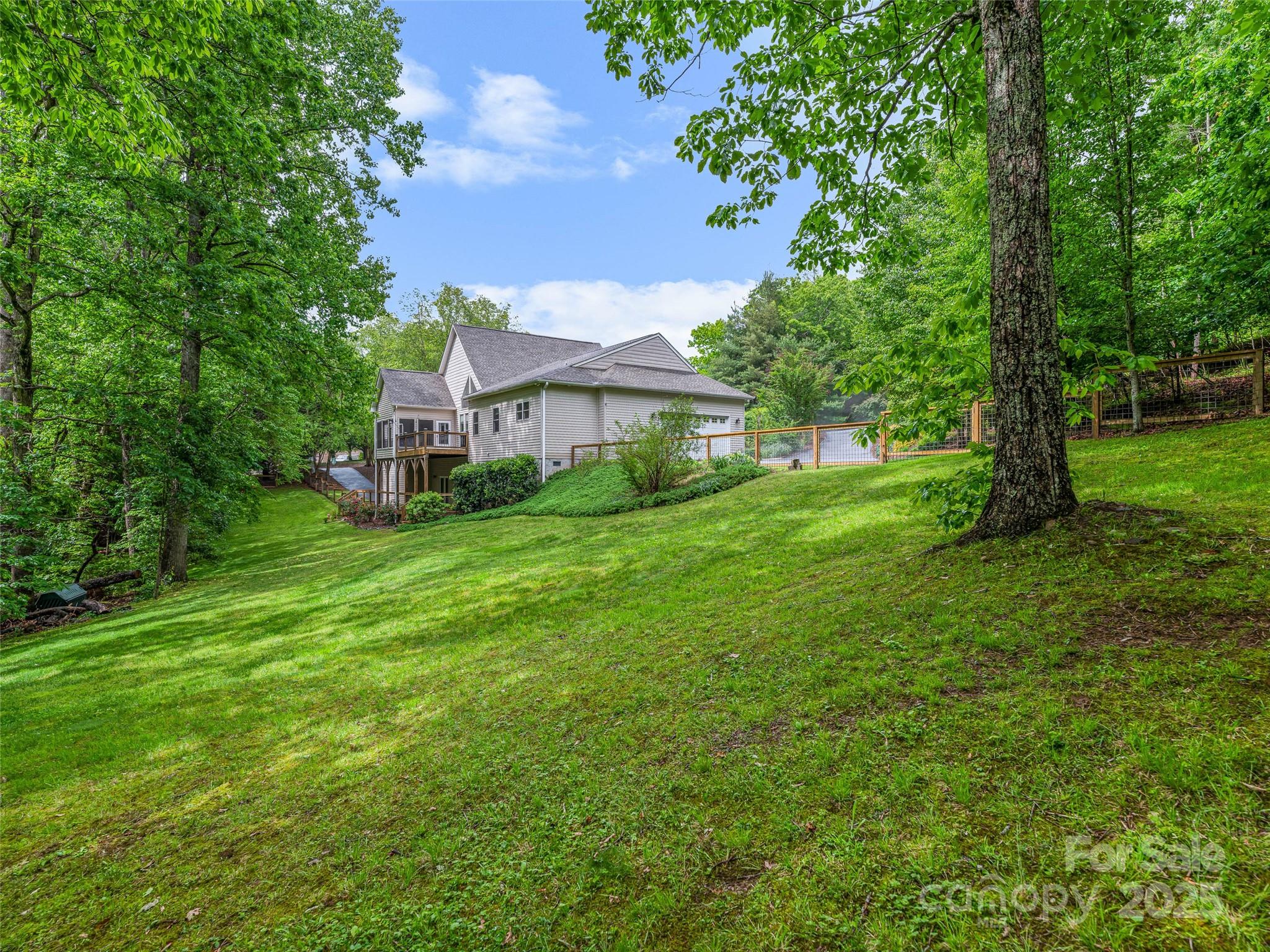 138 Bridlewood Trail Property Photo 48