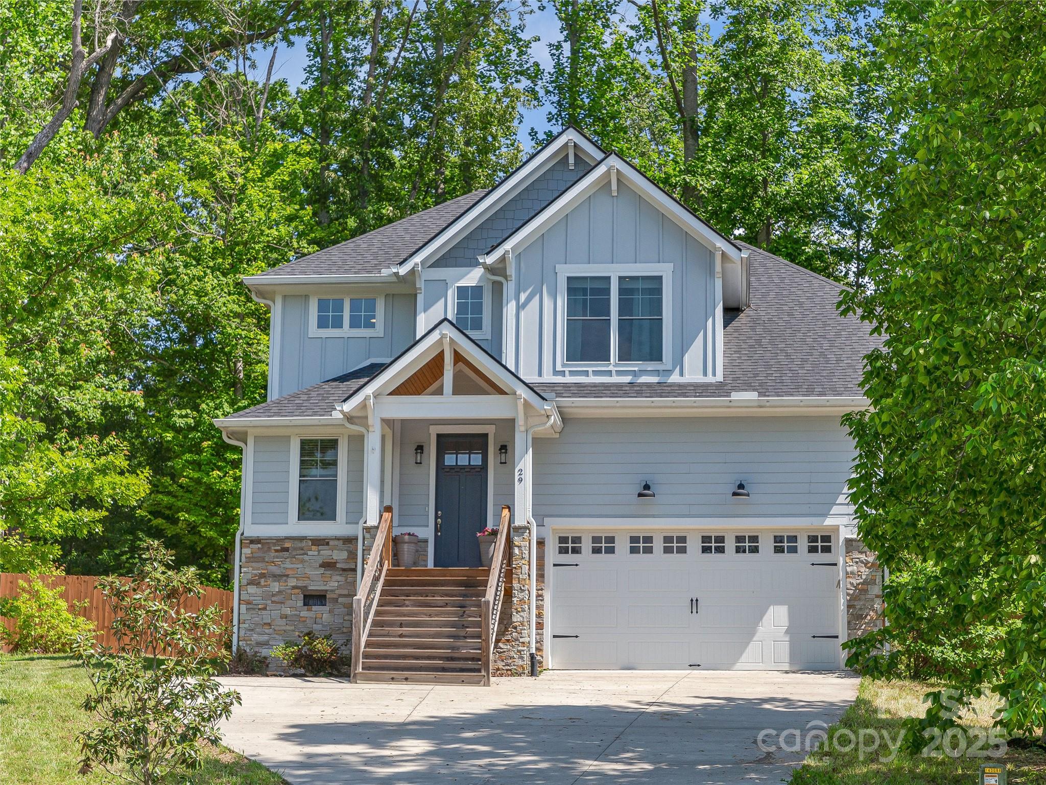 29 Farm Pond Lane Property Photo 1