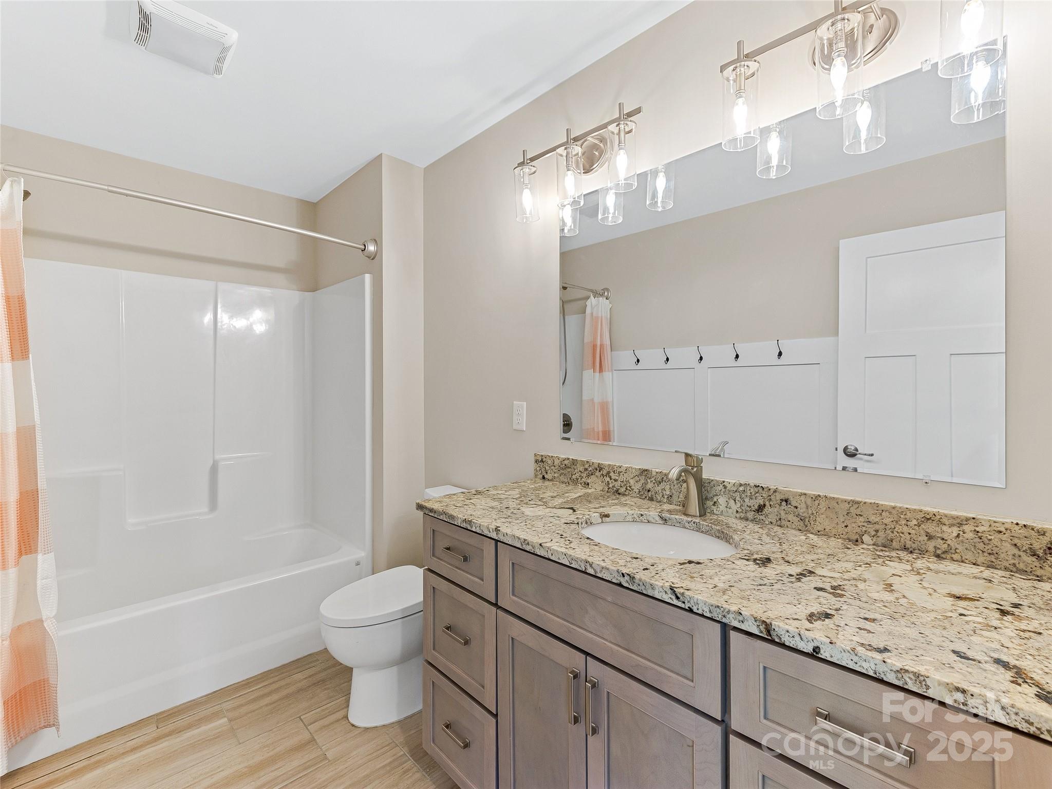 29 Farm Pond Lane Property Photo 17