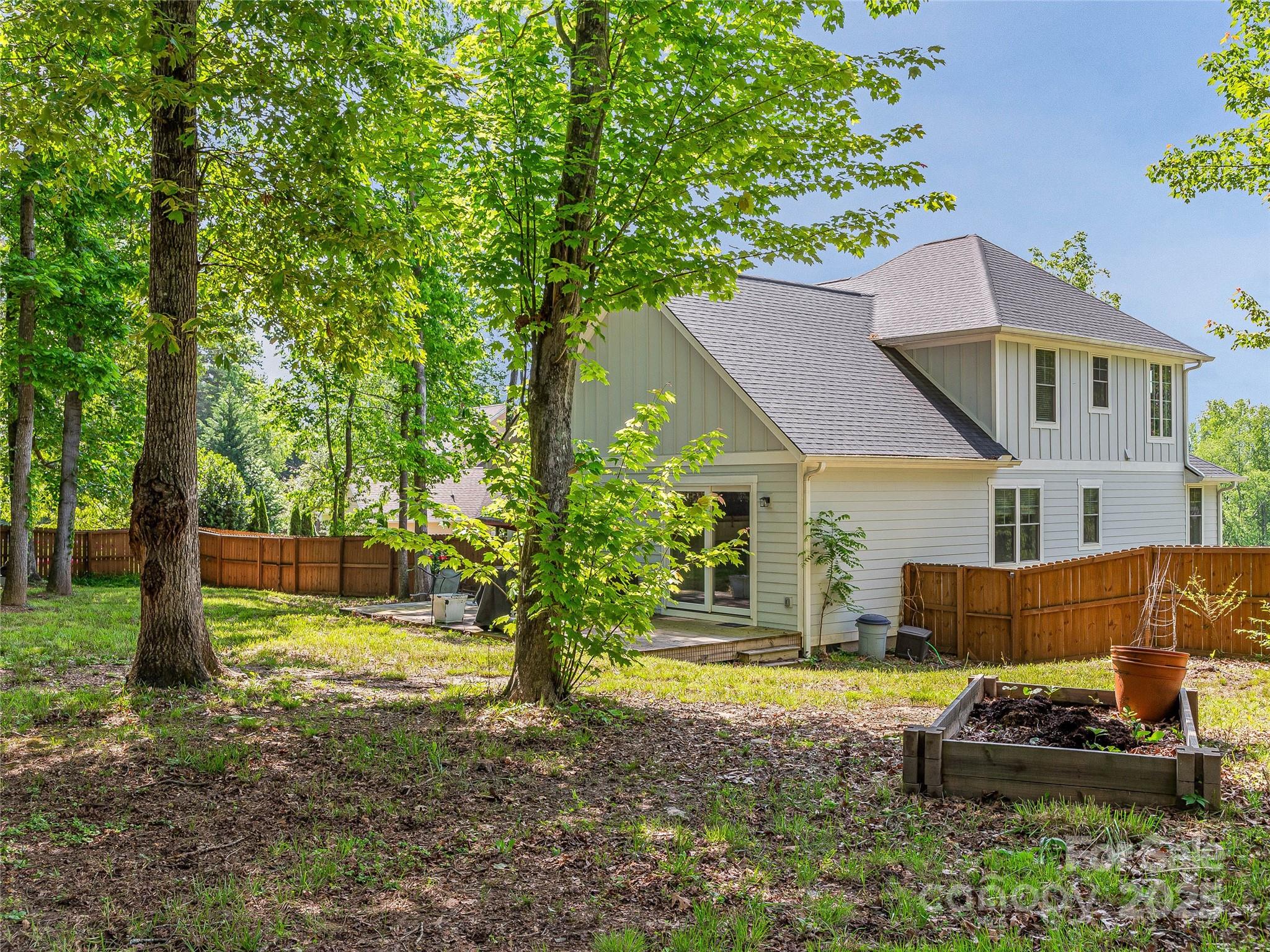 29 Farm Pond Lane Property Photo 21