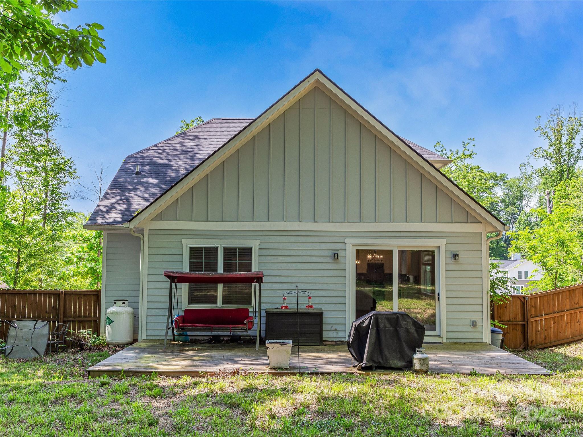 29 Farm Pond Lane Property Photo 23