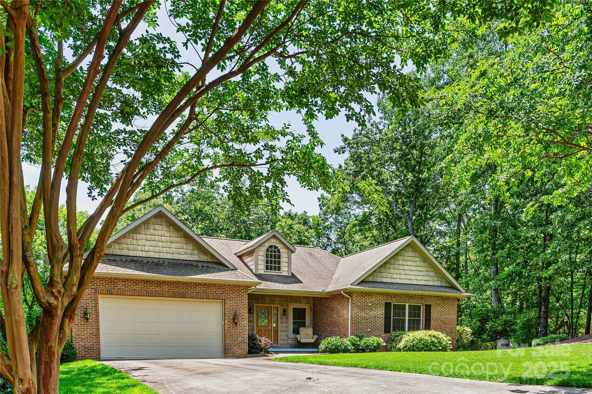 460 Dublin Lane Property Photo 2