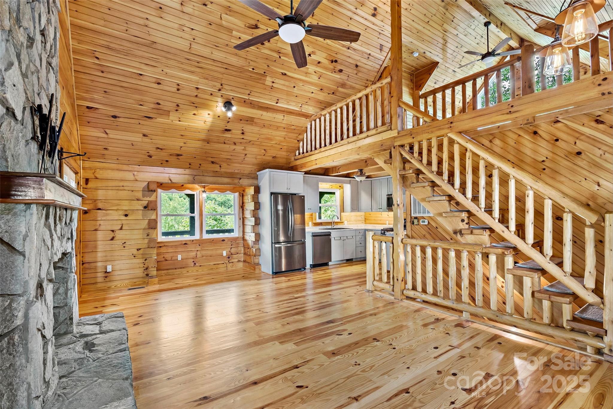 2097 Pinnacle Parkway 14 Property Photo 7