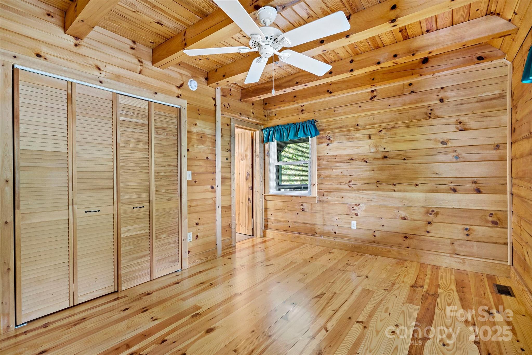 2097 Pinnacle Parkway 14 Property Photo 13