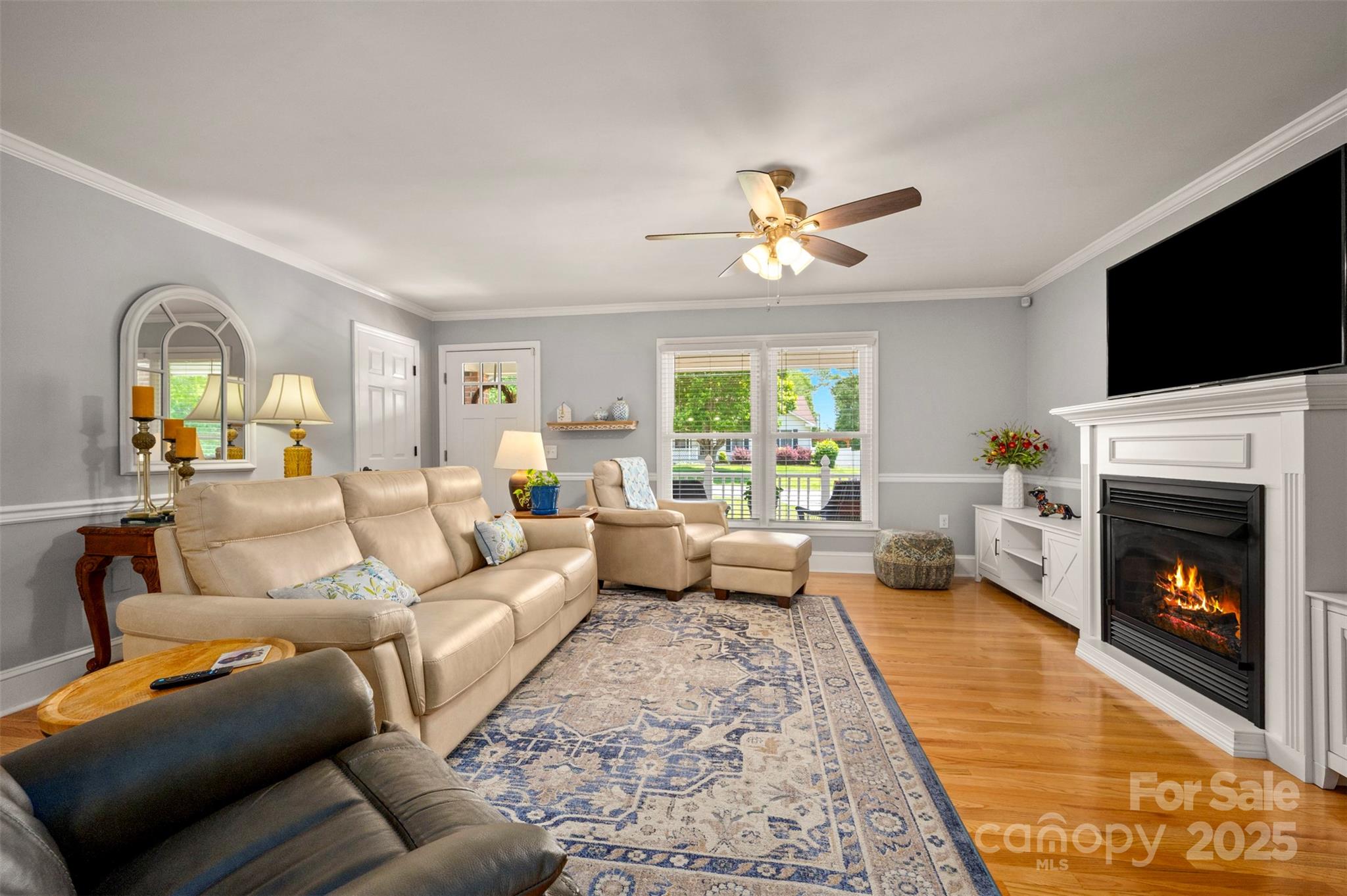 136 Coventry Lane Property Photo 1