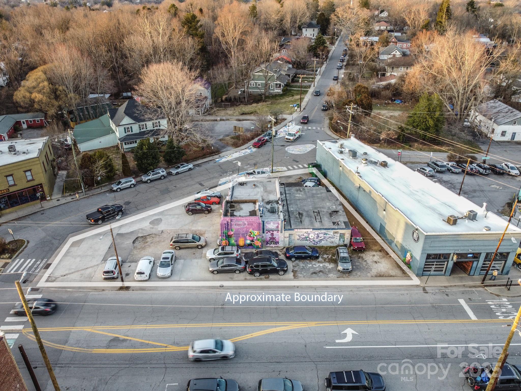 405 Haywood Road Property Photo 6