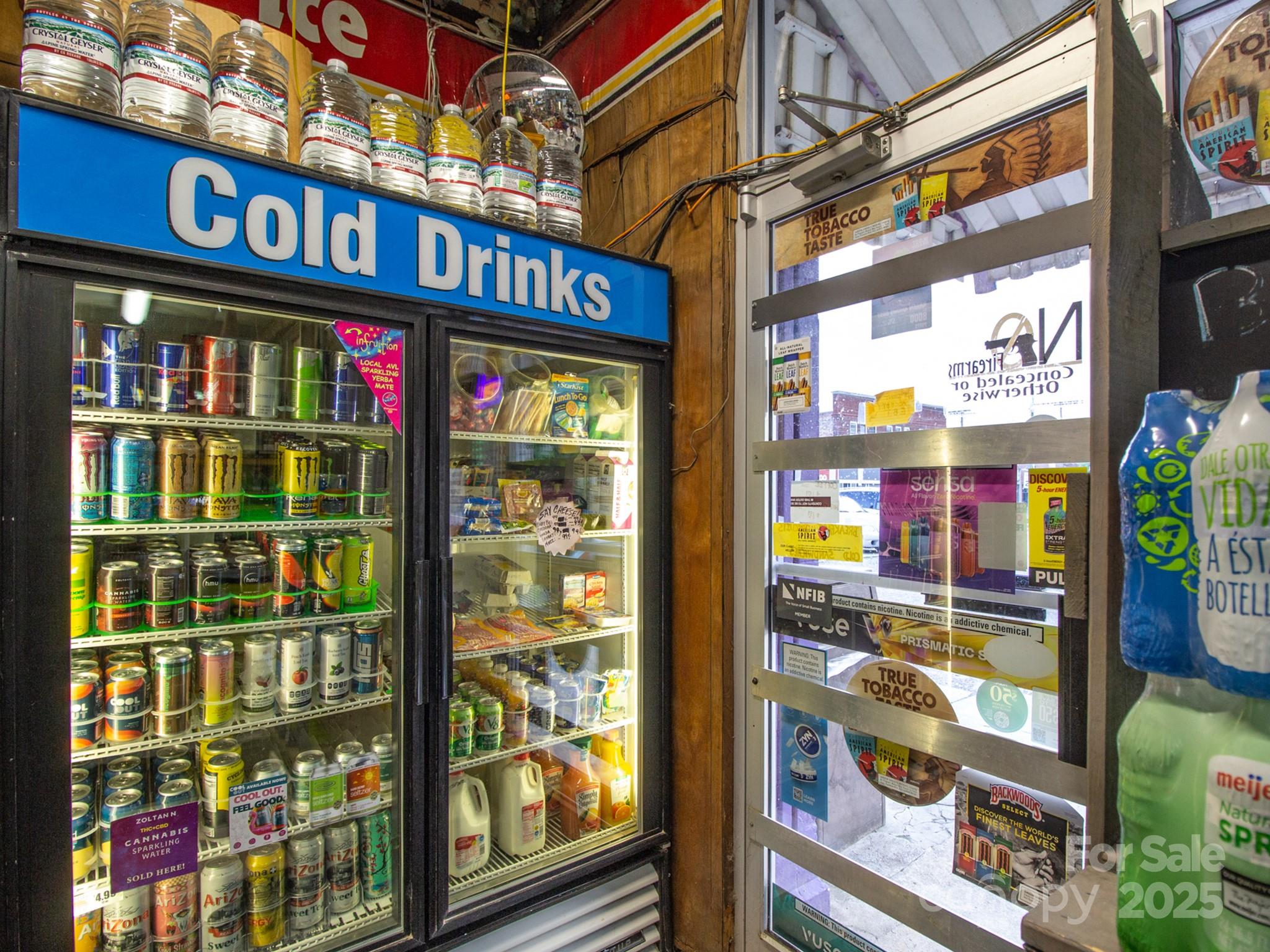 405 Haywood Road Property Photo 10