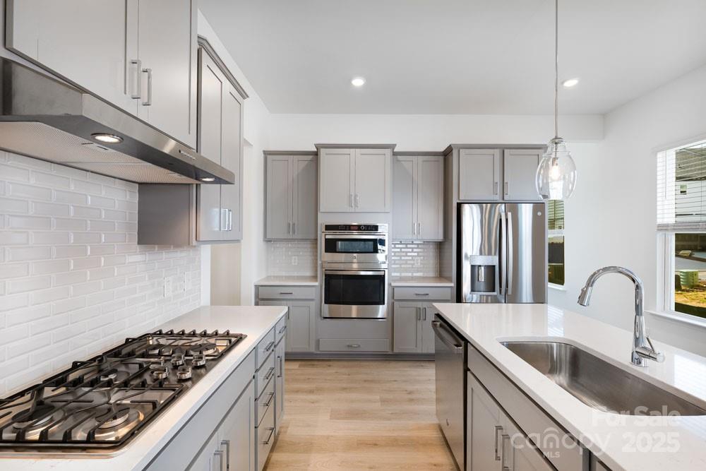 3127 Beacon Heights Road Property Photo 1