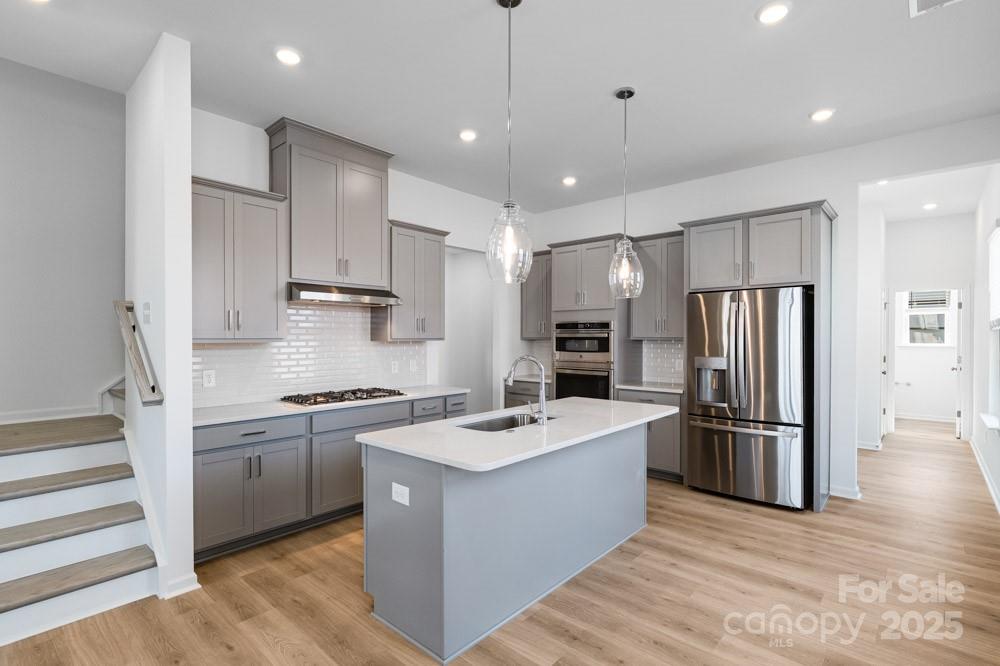 3127 Beacon Heights Road Property Photo 2