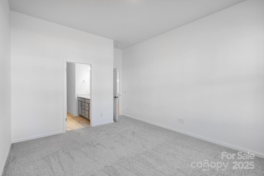 3127 Beacon Heights Road Property Photo 8