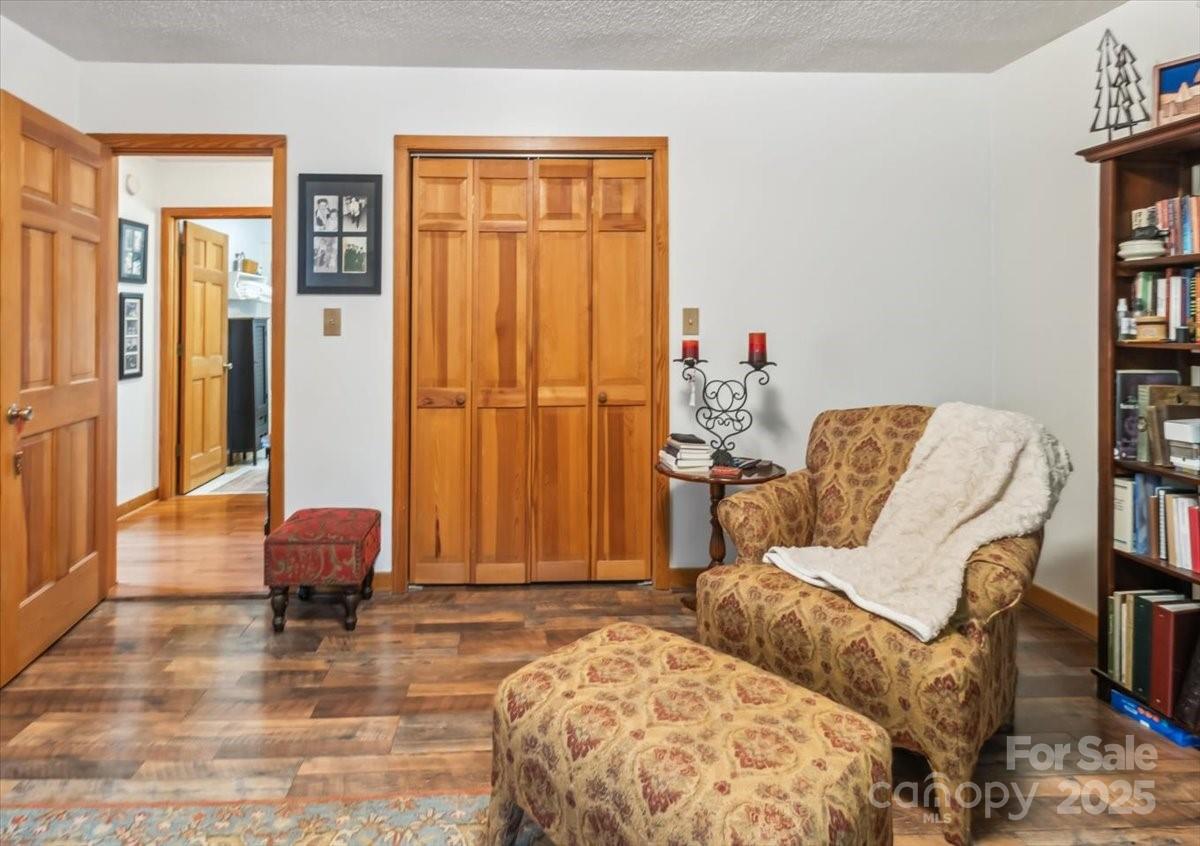 256 West Ridge Drive Property Photo 16