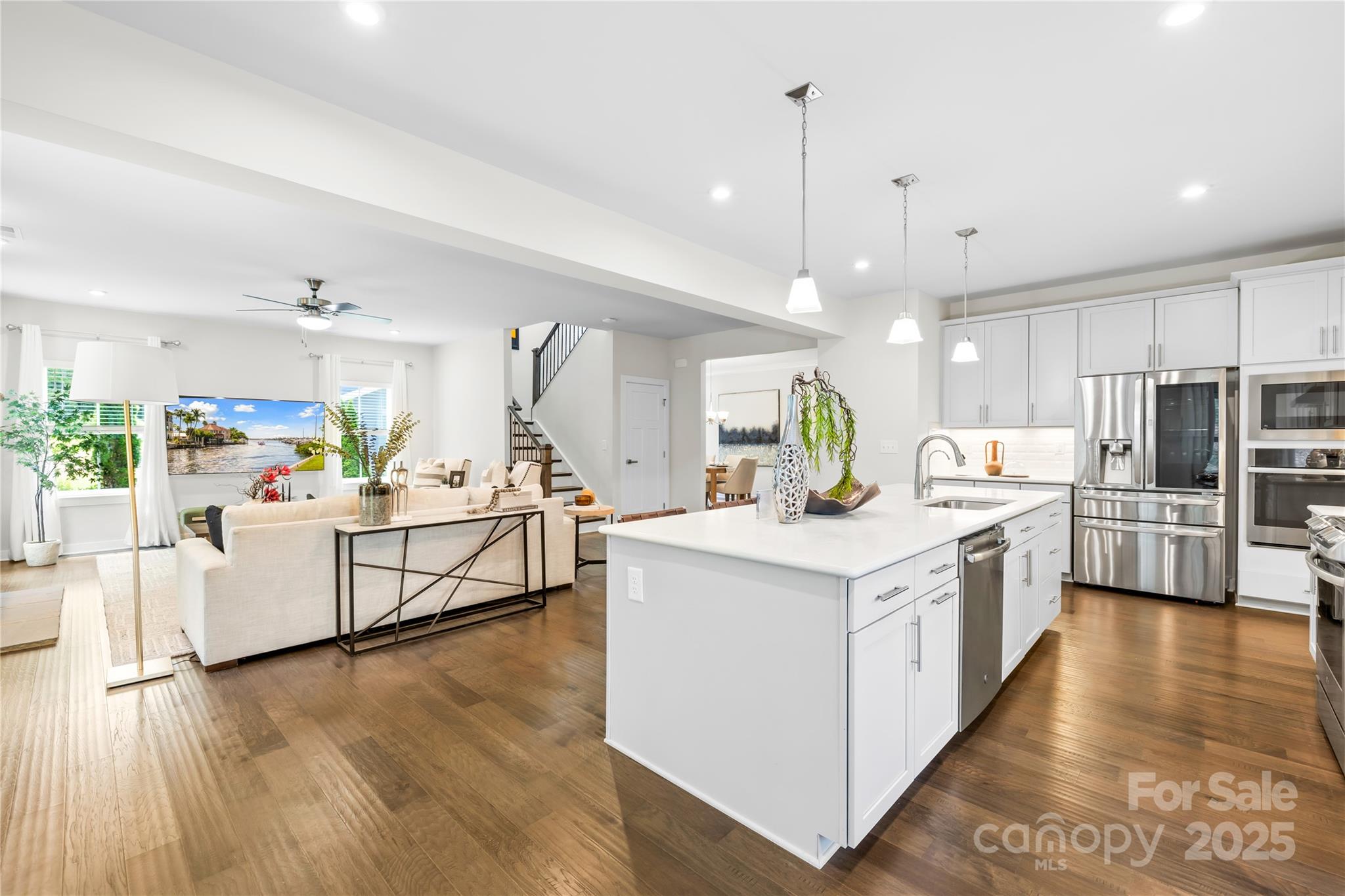 10901 Greenvale Drive Property Photo 1