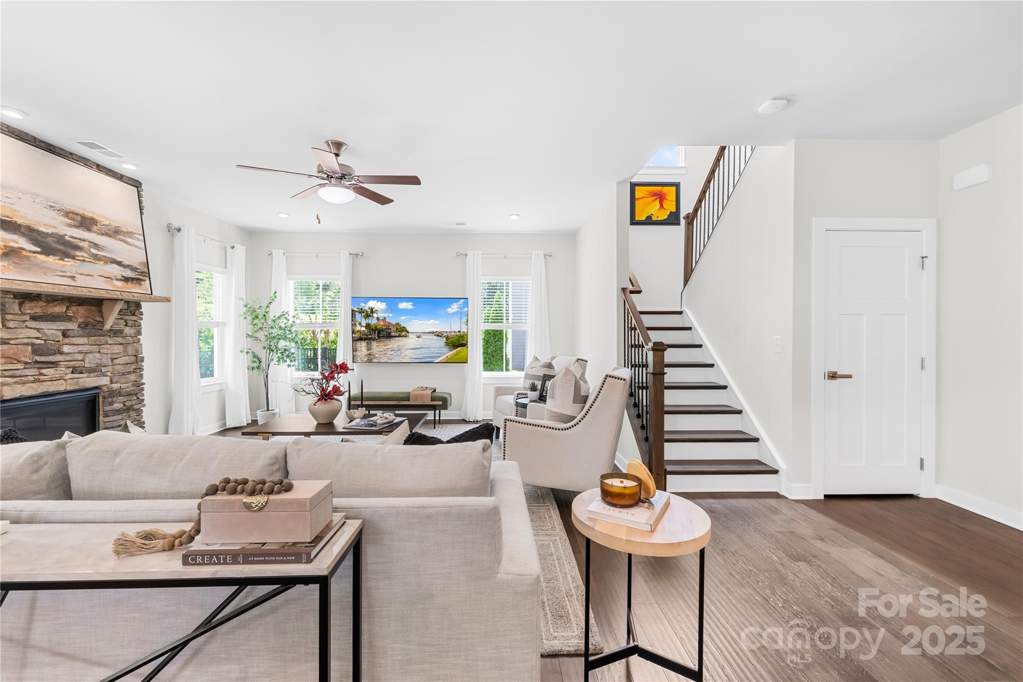 10901 Greenvale Drive Property Photo 8