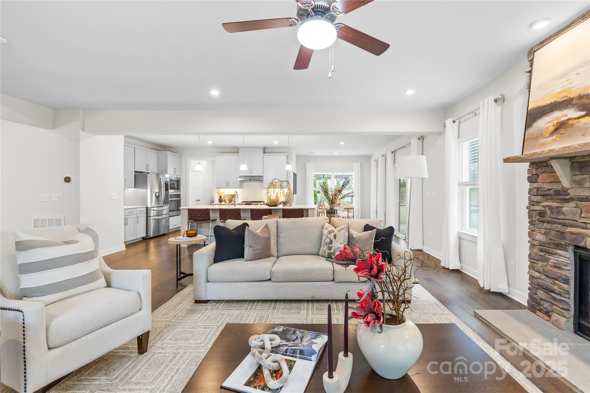 10901 Greenvale Drive Property Photo 9